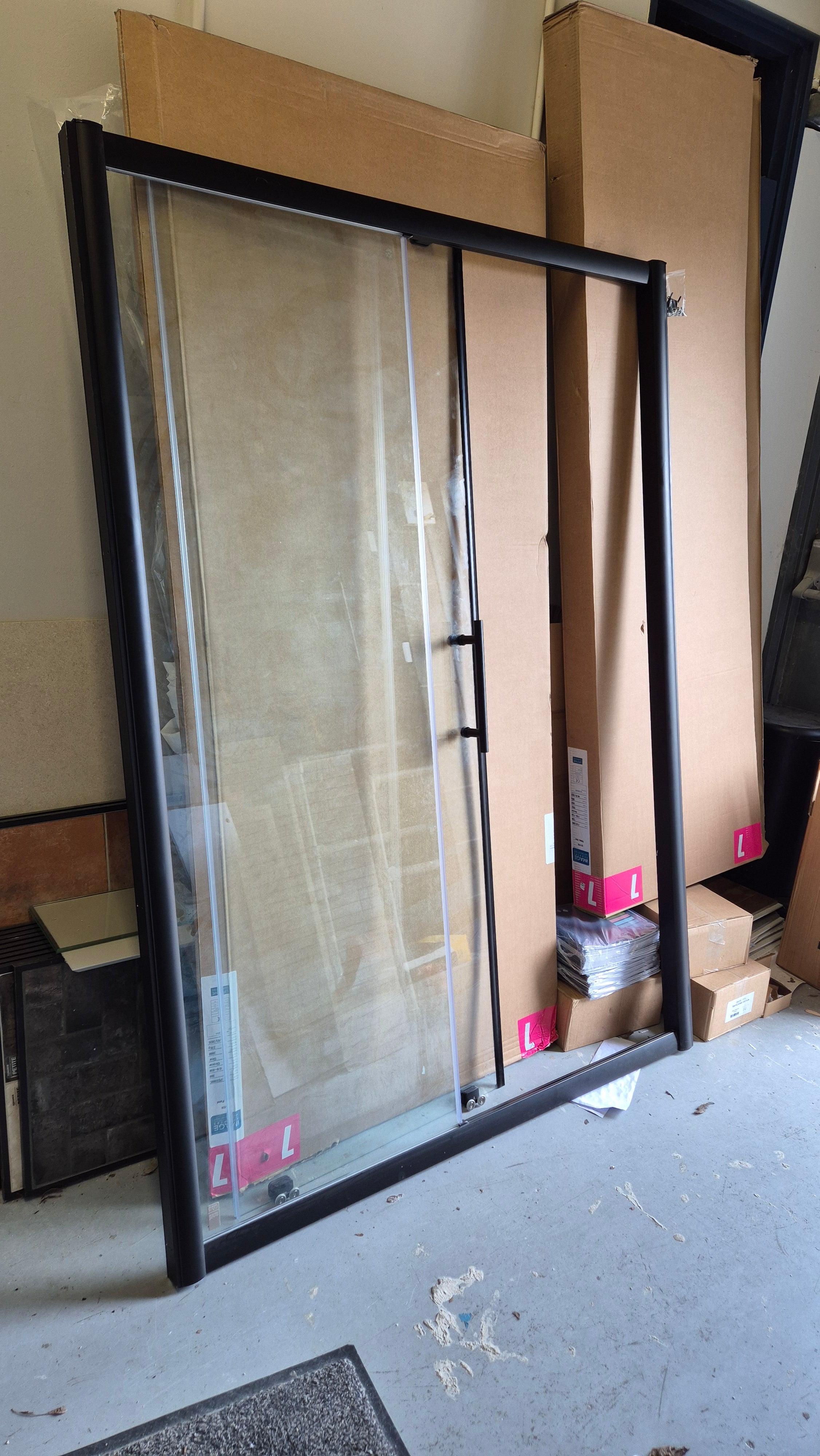 Ex-Display Image i4 1400mm Sliding Shower Door - Matt Black