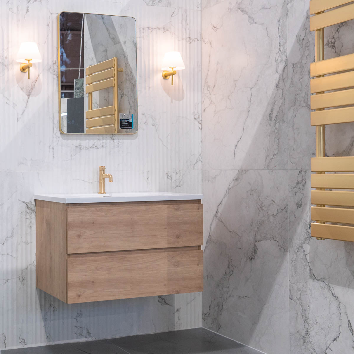 Granlusso Rocco Oak Wall Mounted Vanity Unit With White Washbasin