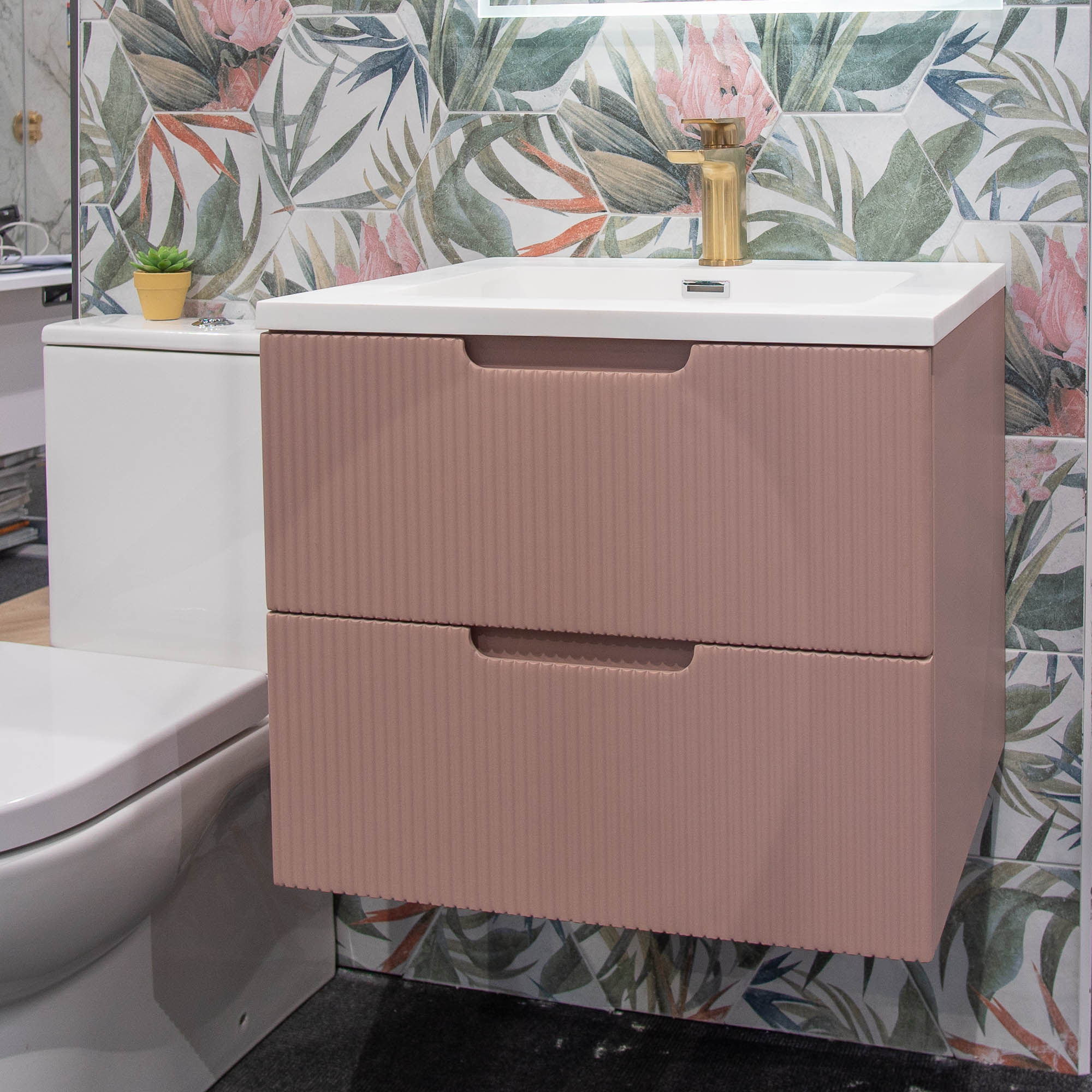 Granlusso Opus Pink Fluted Wall Mounted Vanity Unit With Solid Surface Washbasin