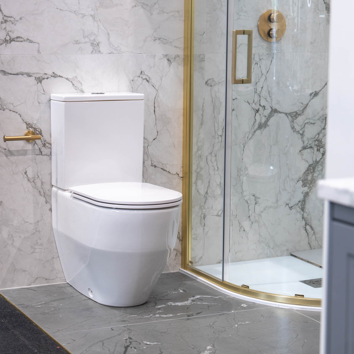 Laufen Pro Close Coupled Back To Wall Toilet With Slim Soft Close Seat