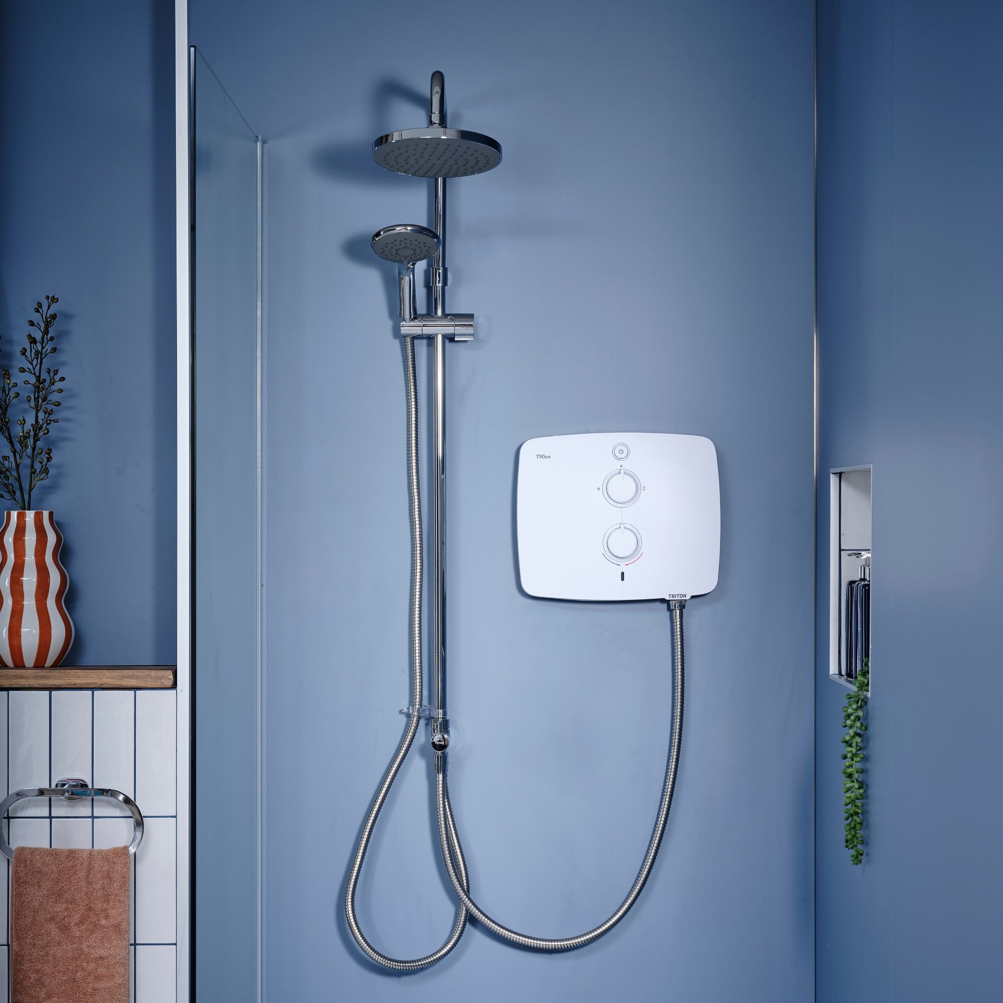 Triton T90ER White 9kW Dual Pumped Electric Shower with Rainfall Overhead and Handset Matt White