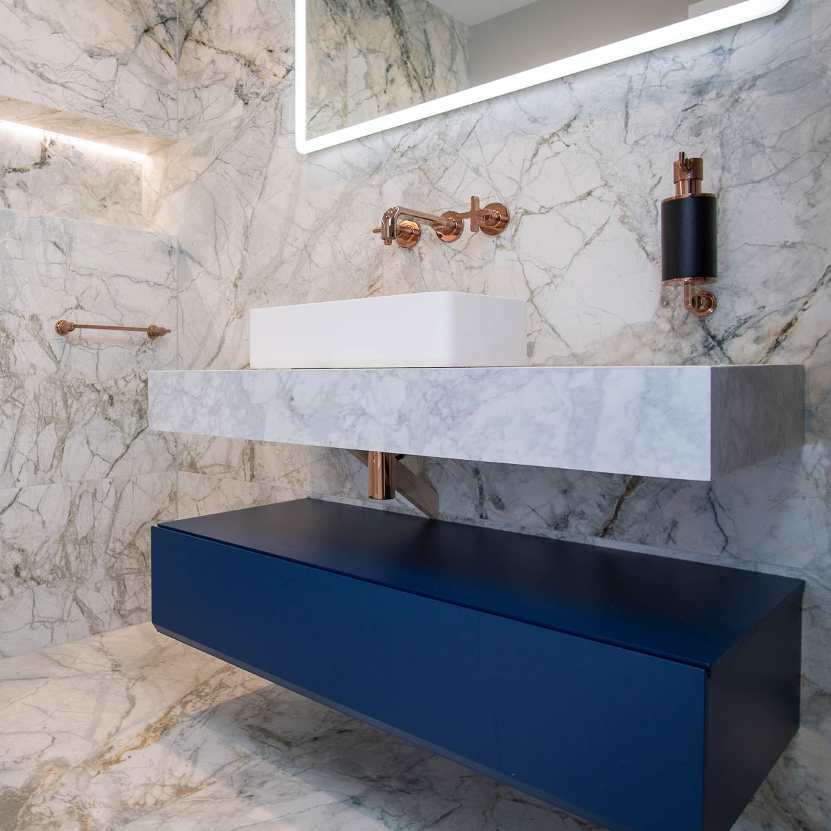 Fiora Making Designer 1-Drawer Wall Mounted Dressing Unit