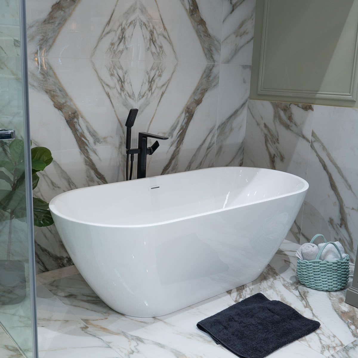 Granlusso Lux Nova Freestanding Bath - Acrylic