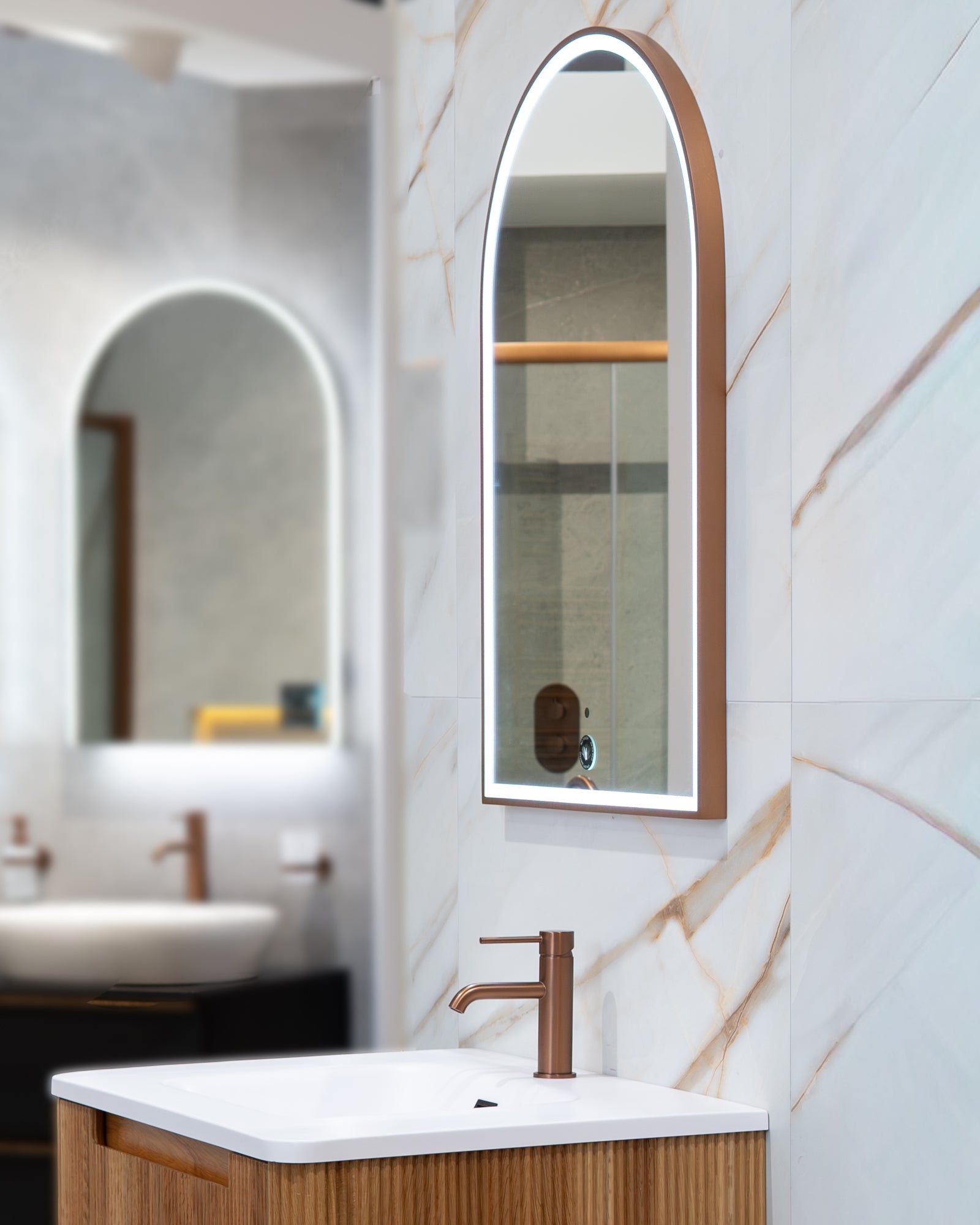 Granlusso Galleria Arch Framed LED Bathroom Mirror