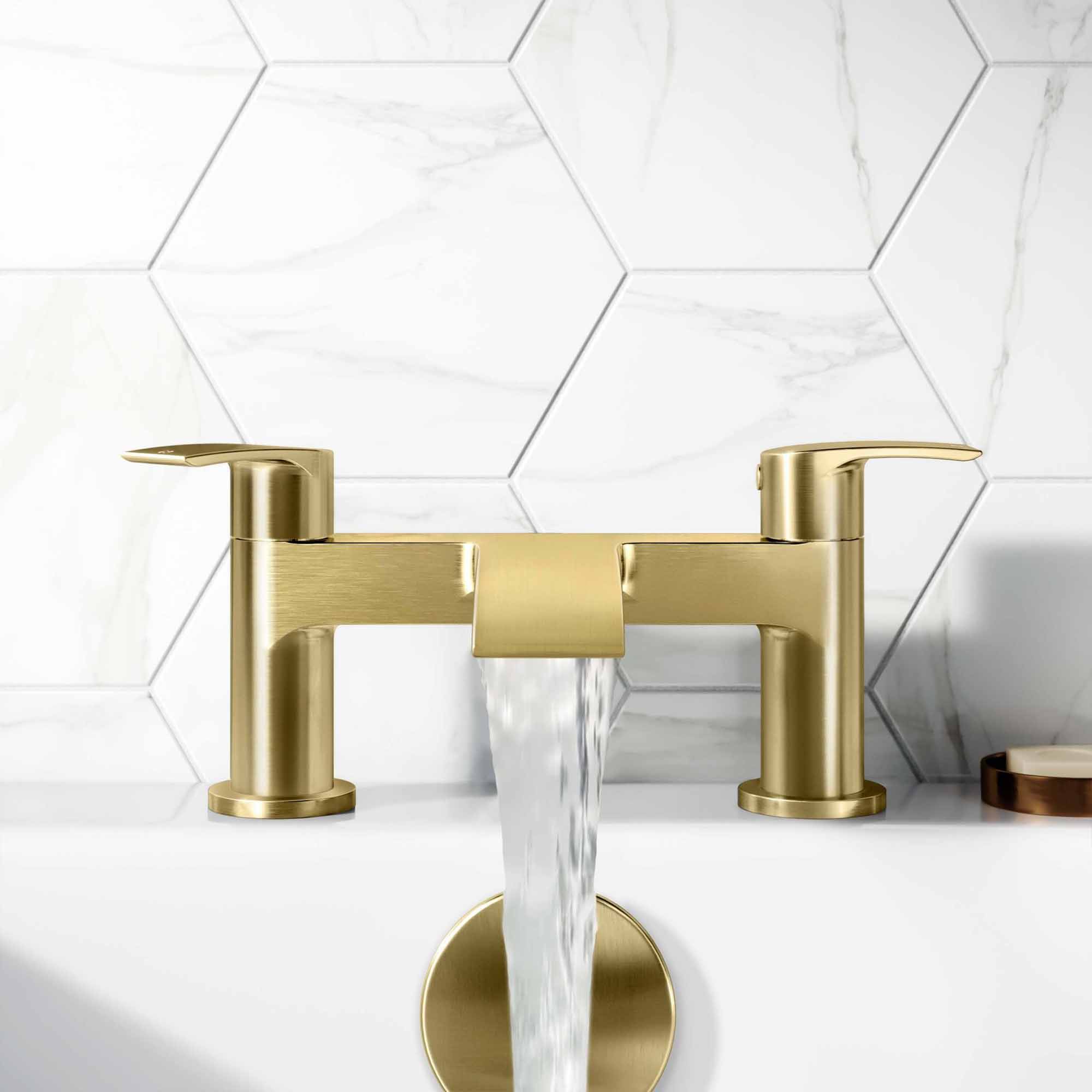 granlusso amalfi deck mounted bath filler brushed brass