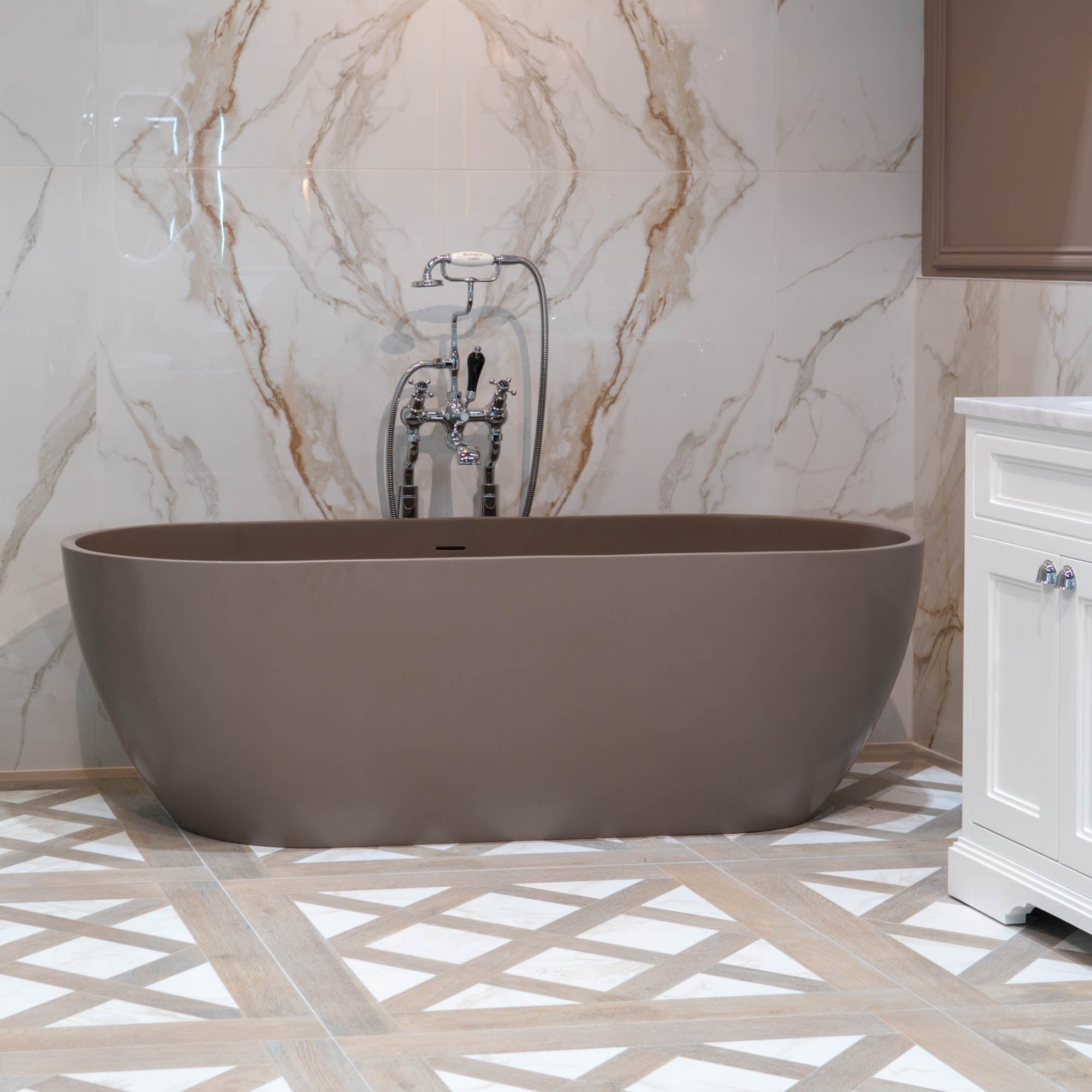 Granlusso Amalfi 1700 Freestanding Solid Stone Bath - Earth