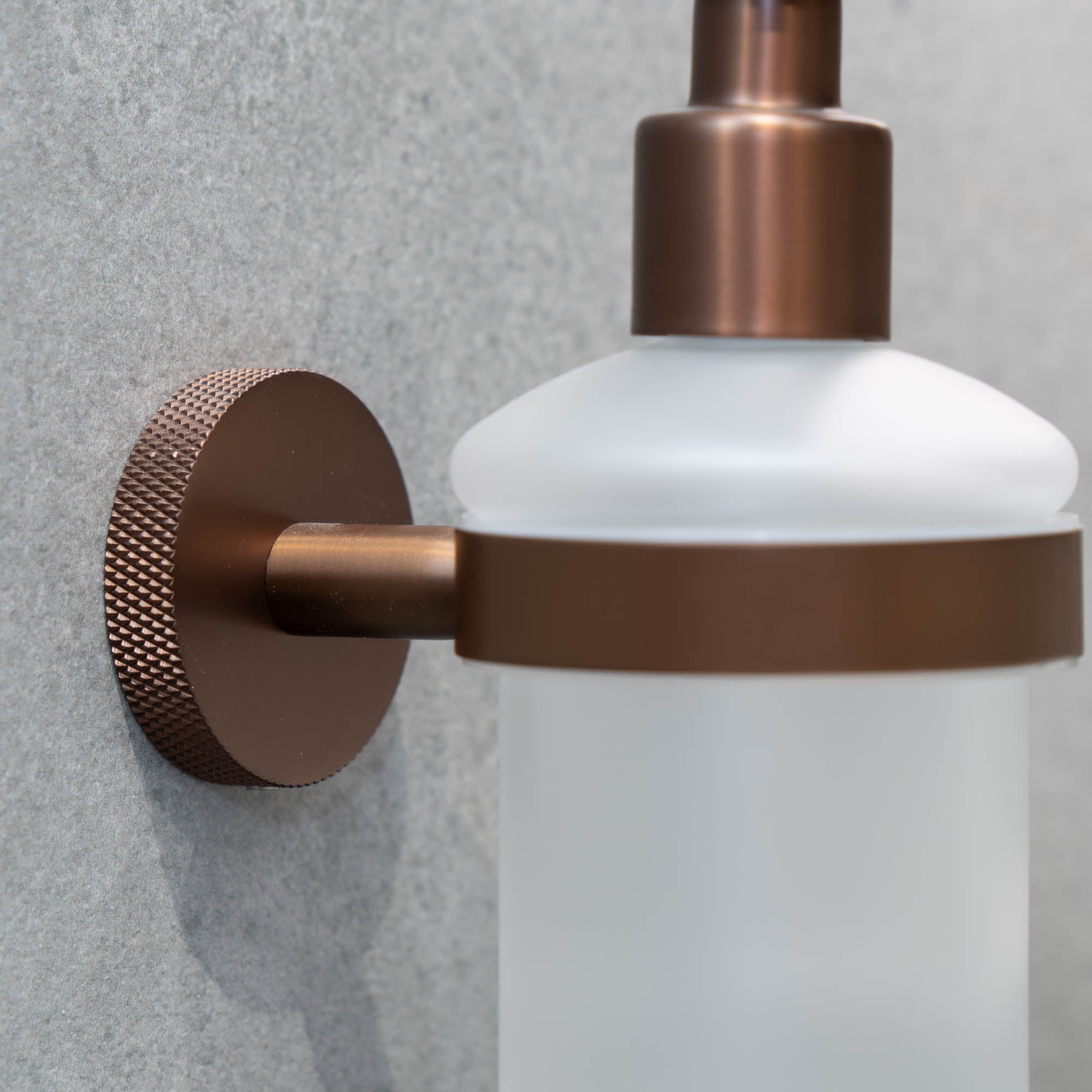 granlusso portofino Frosted soap dispenser with bronze pump knurled