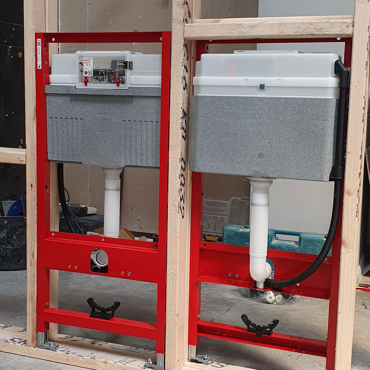 Granlusso Tece Wall-Hung Toilet Support Frame with Concealed Cistern