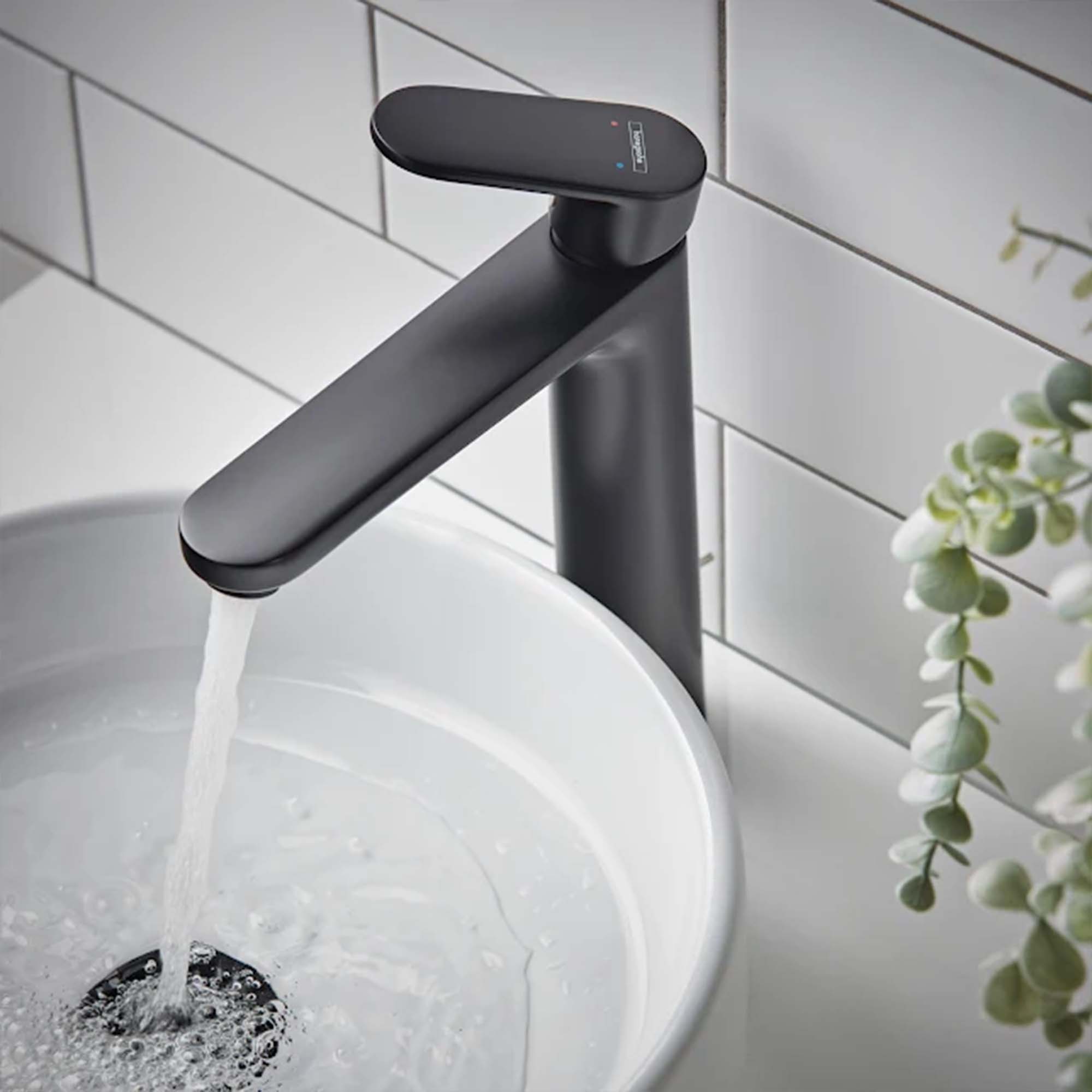 hansgrohe vernis blend 190 tall basin mixer with pop up waste matt black