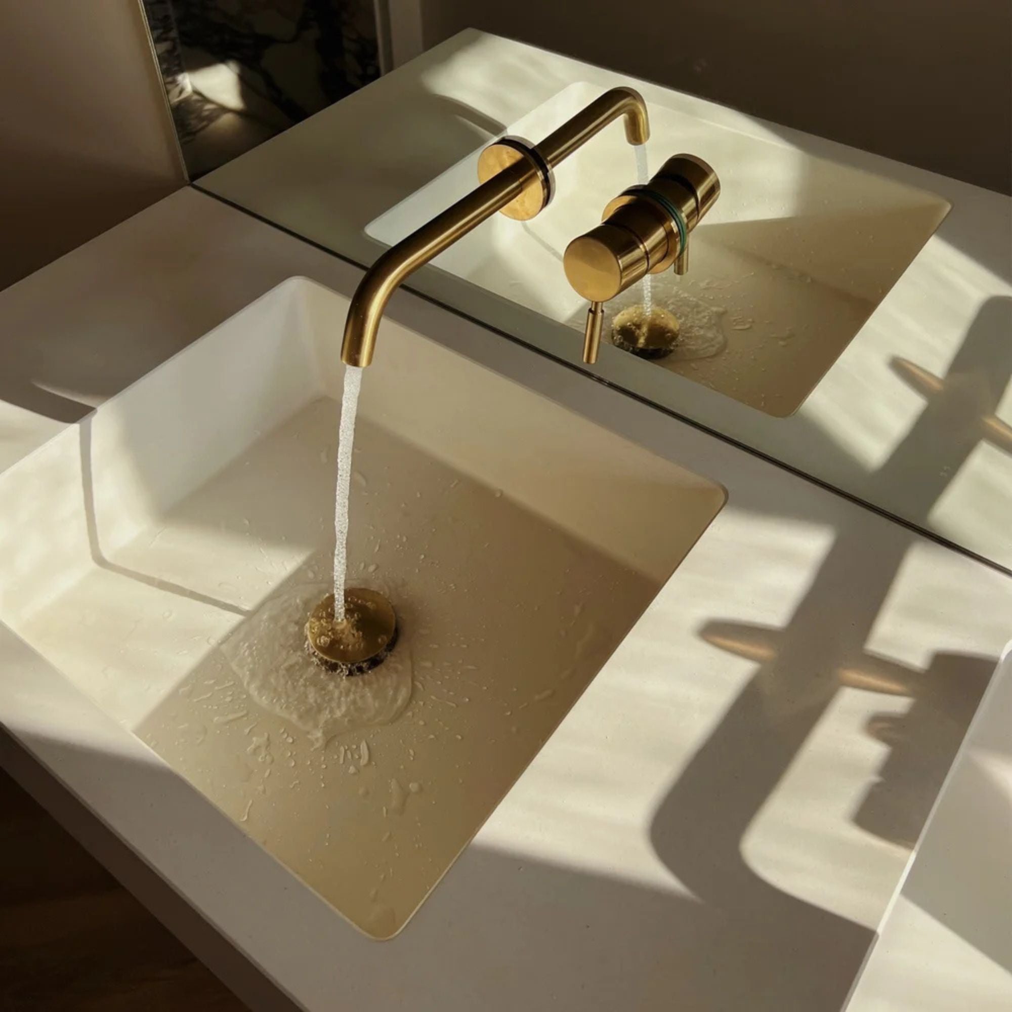 kast sienna wall-mounted double concrete basin with self surface