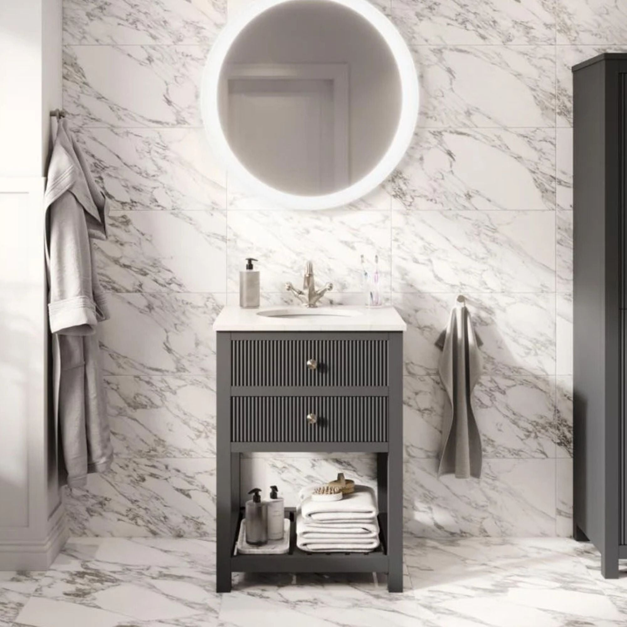 Newbury 600 Fluted Floorstanding 2-Drawer Vanity Unit With Basin