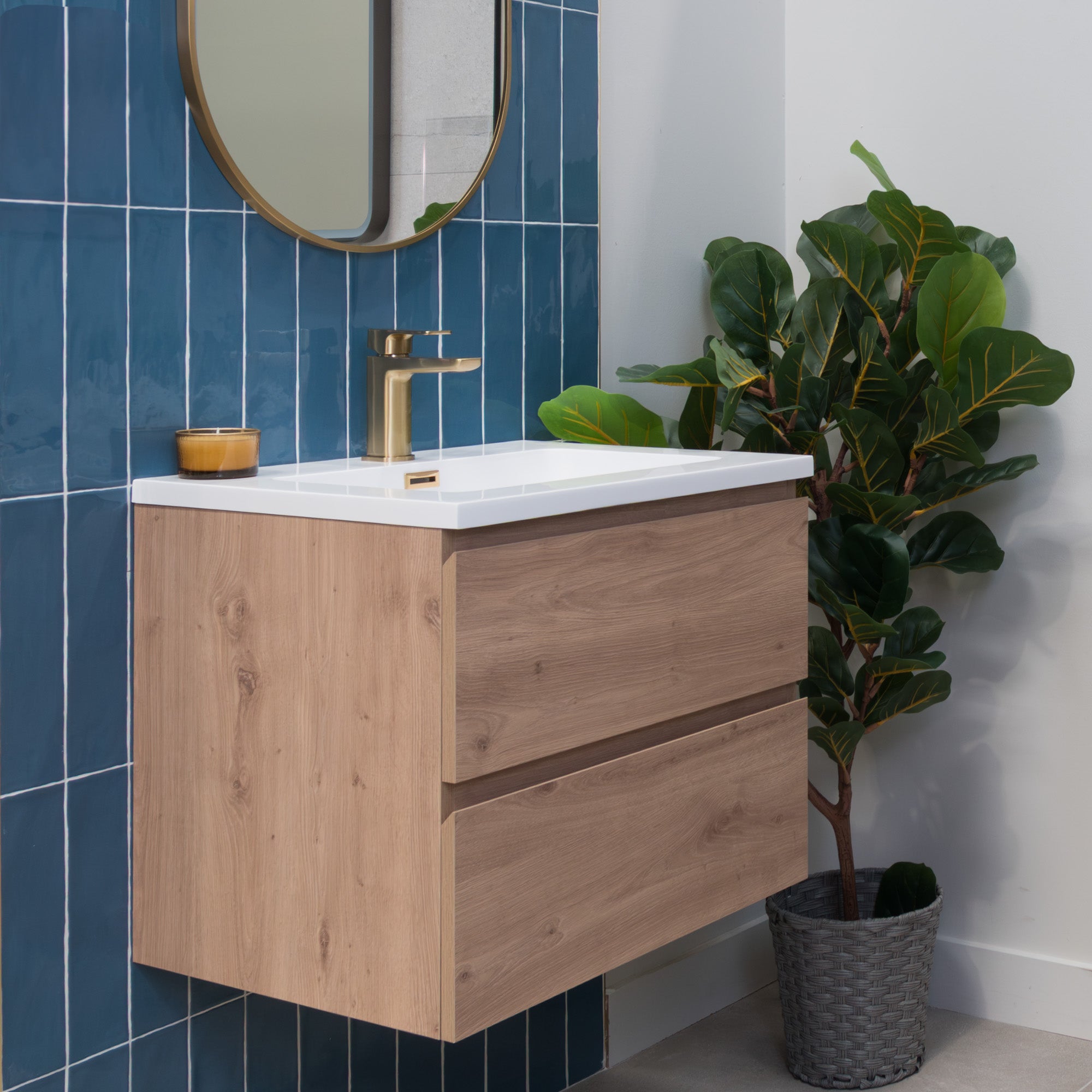 Granlusso™ Rocco Oak Wall Mounted Vanity Unit With Gloss White Washbasin