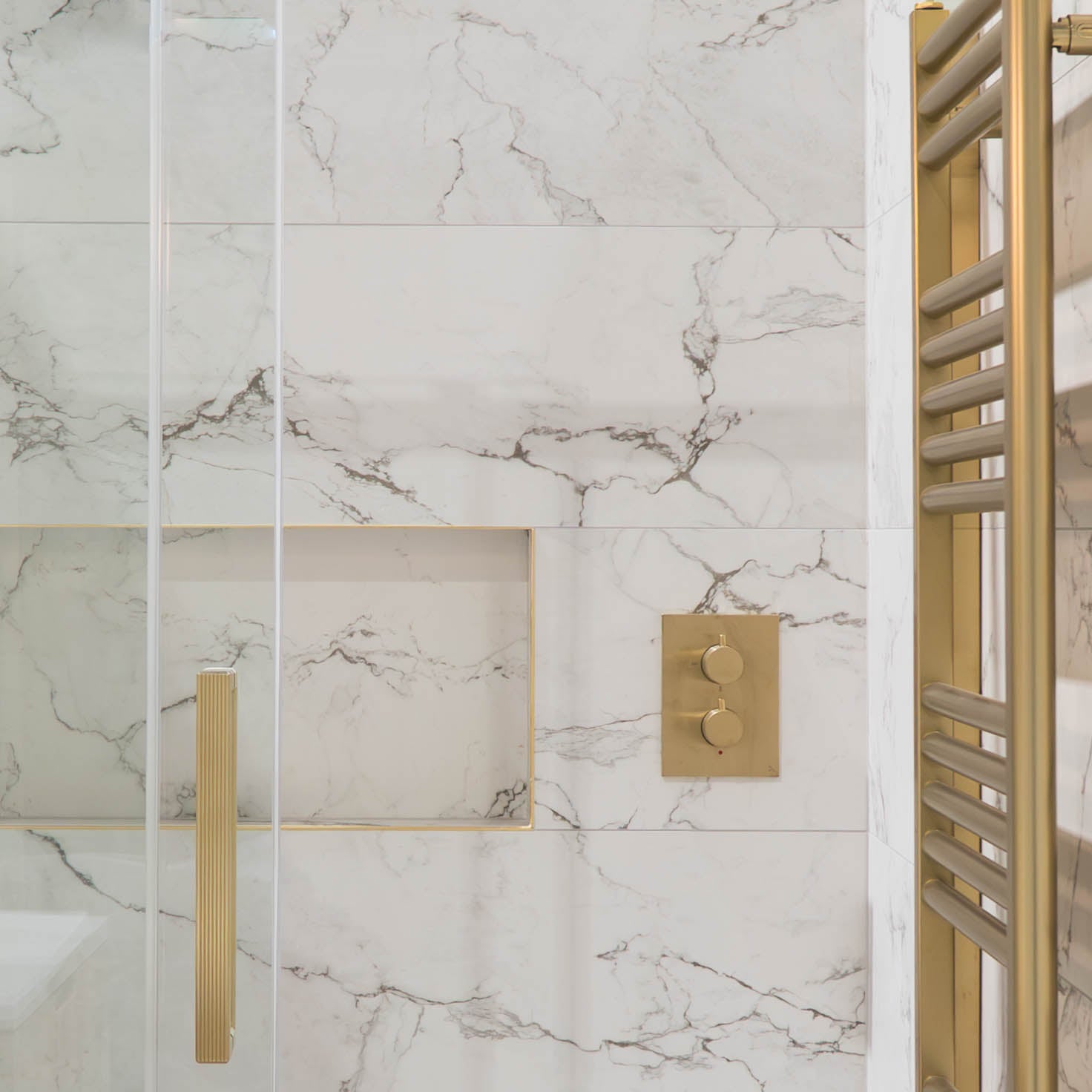 Sublime Iceberg 4D Marble Effect Wall Tile 33x100cm Matt