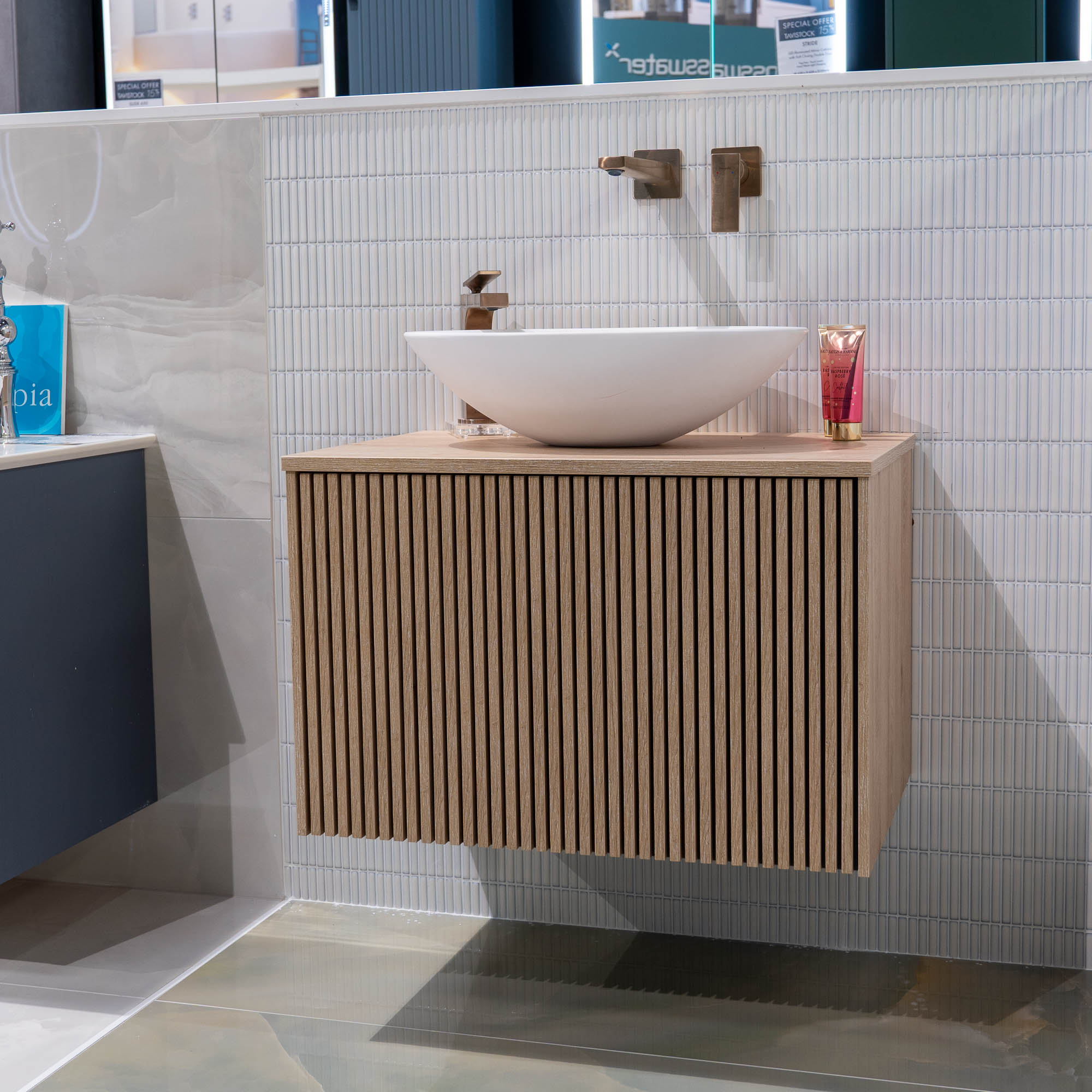 Crosswater Limit 1-Drawer Wall Hung Vanity Unit with Worktop - Modern Oak