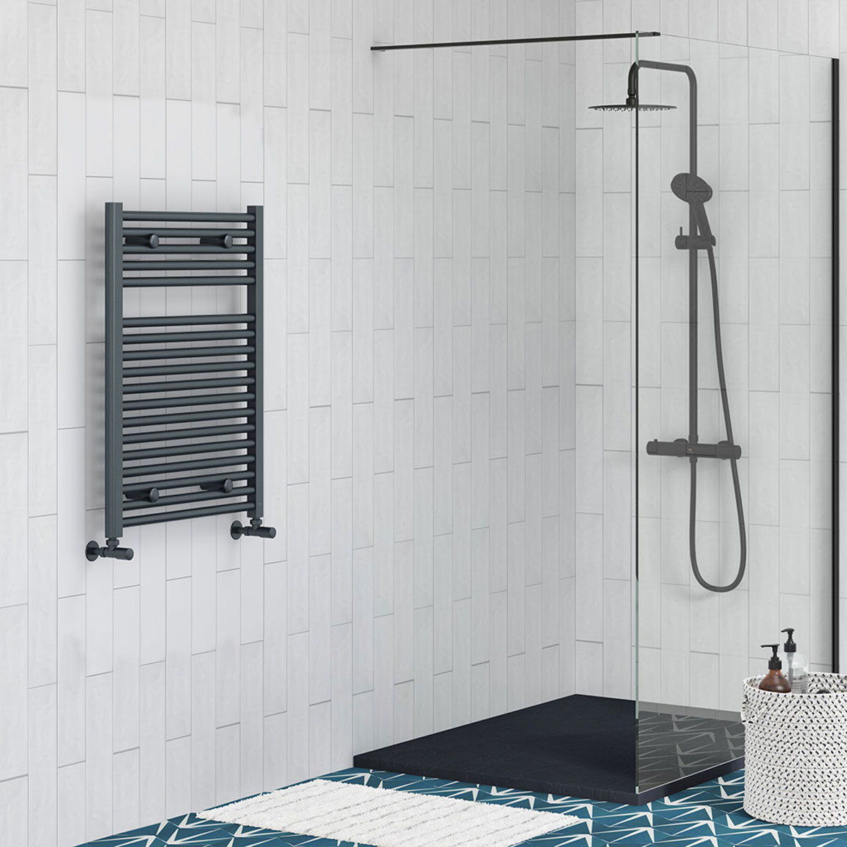 Deluxe Enzo Heated Towel Rail 800x600 Black