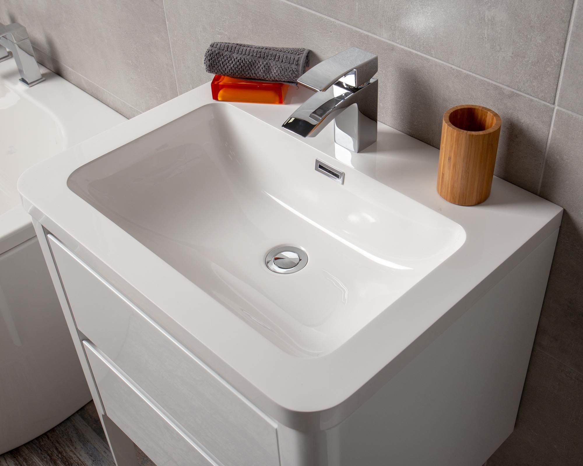 Doro II Floorstanding Vanity Unit with Basin