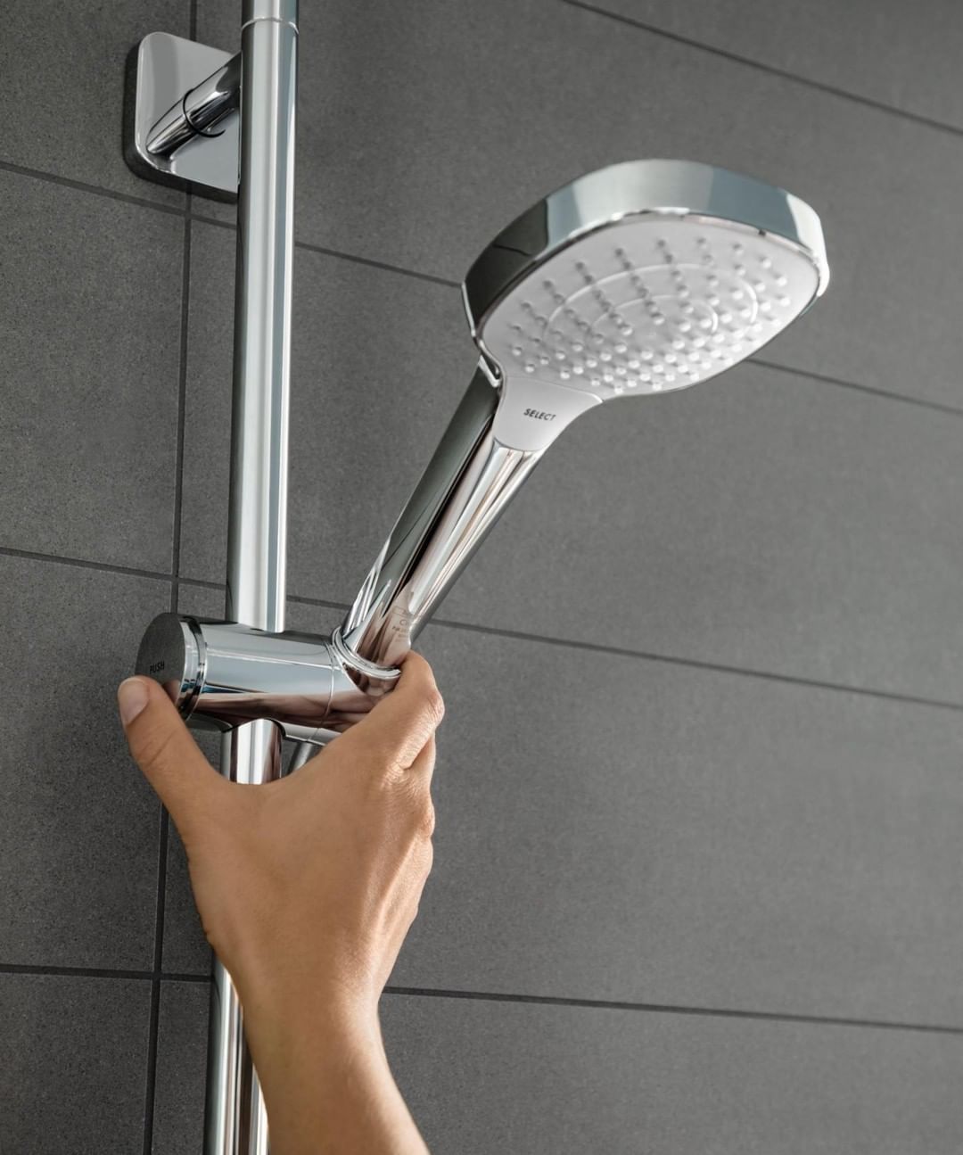Hansgrohe Cube Valve Croma Select E Shower Set