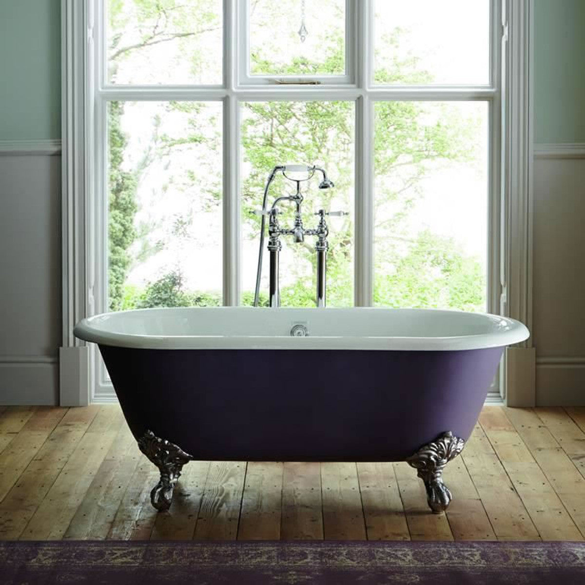 Heritage Baby Buckingham Double Ended Cast Iron Freestanding Bath 1540x780mm lifestyle
