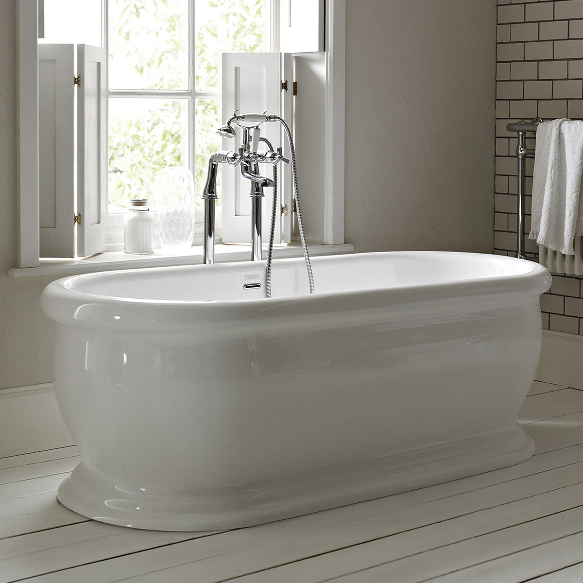 Heritage Derrymore 1745mm Roll Top Freestanding Double-Ended Bath Acry
