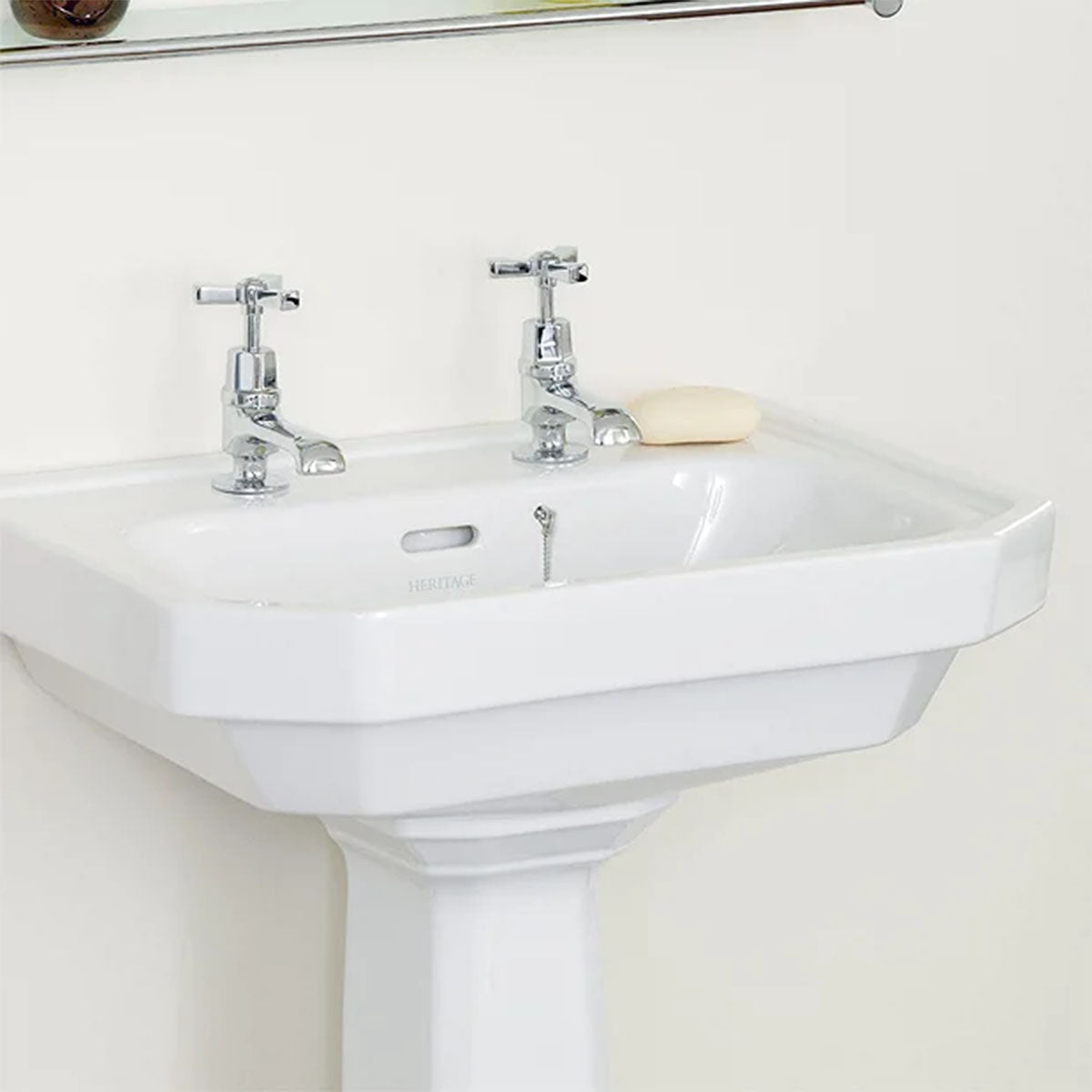 Heritage Granley Deco Medium 550 Rectangular Basin With Standard Pedestal Lifestyle