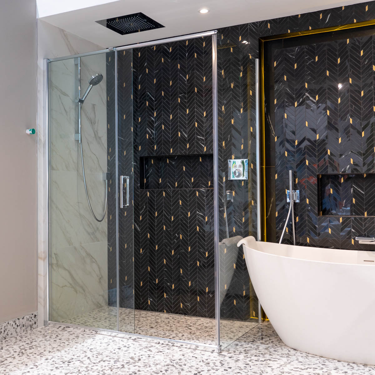 Nero Marquinia Chevron Porcelain Mosaic Tile 28x30cm Gloss