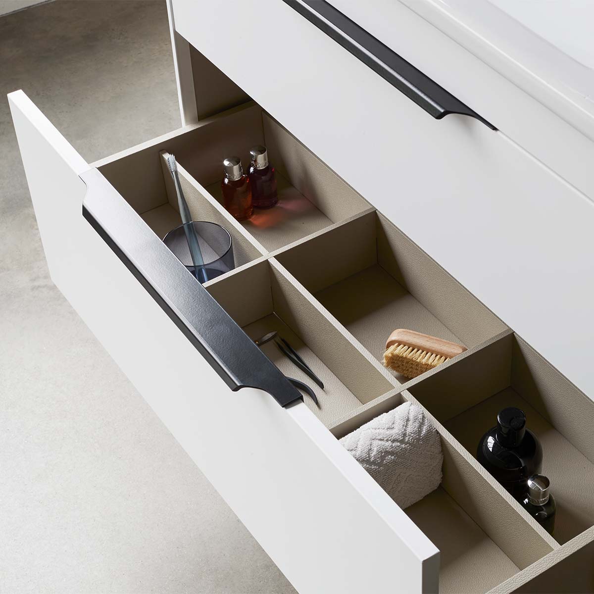 Shoreditch Drawer Organiser 560mm lifestyle