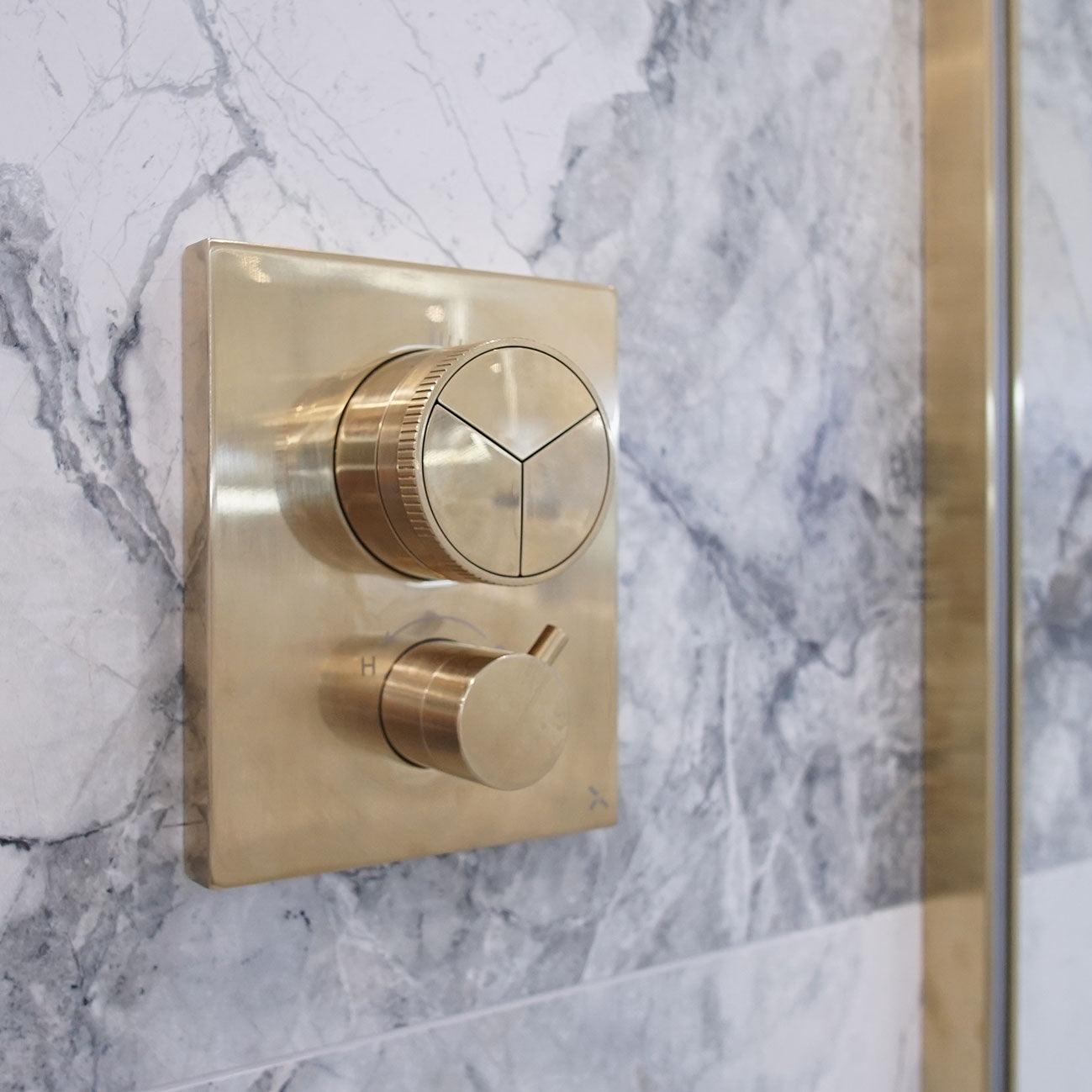 Crosswater MPRO Crossbox Push Thermostatic Shower Valve