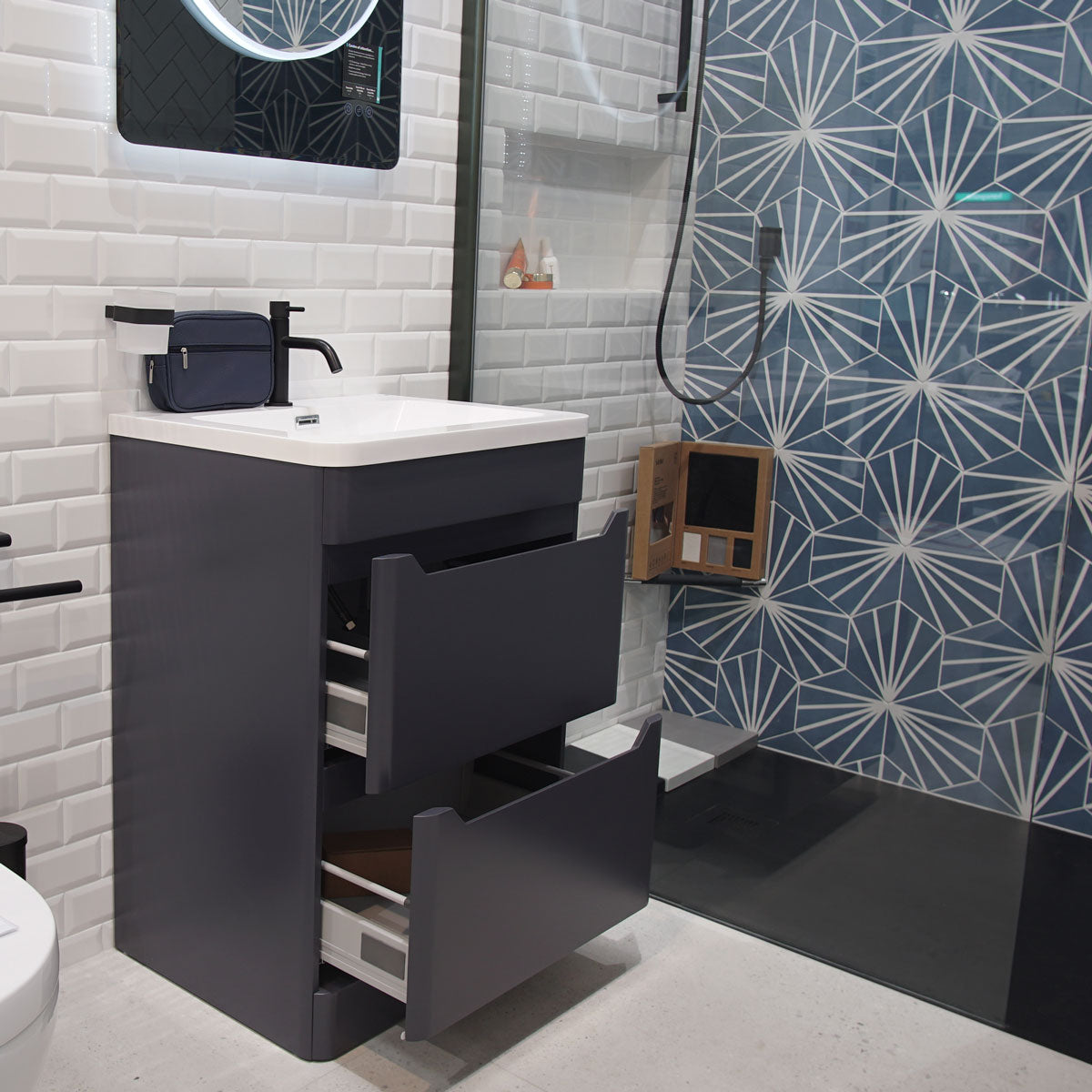 Granlusso Enzo 600 Double Drawer Floorstanding Vanity Unit Matt