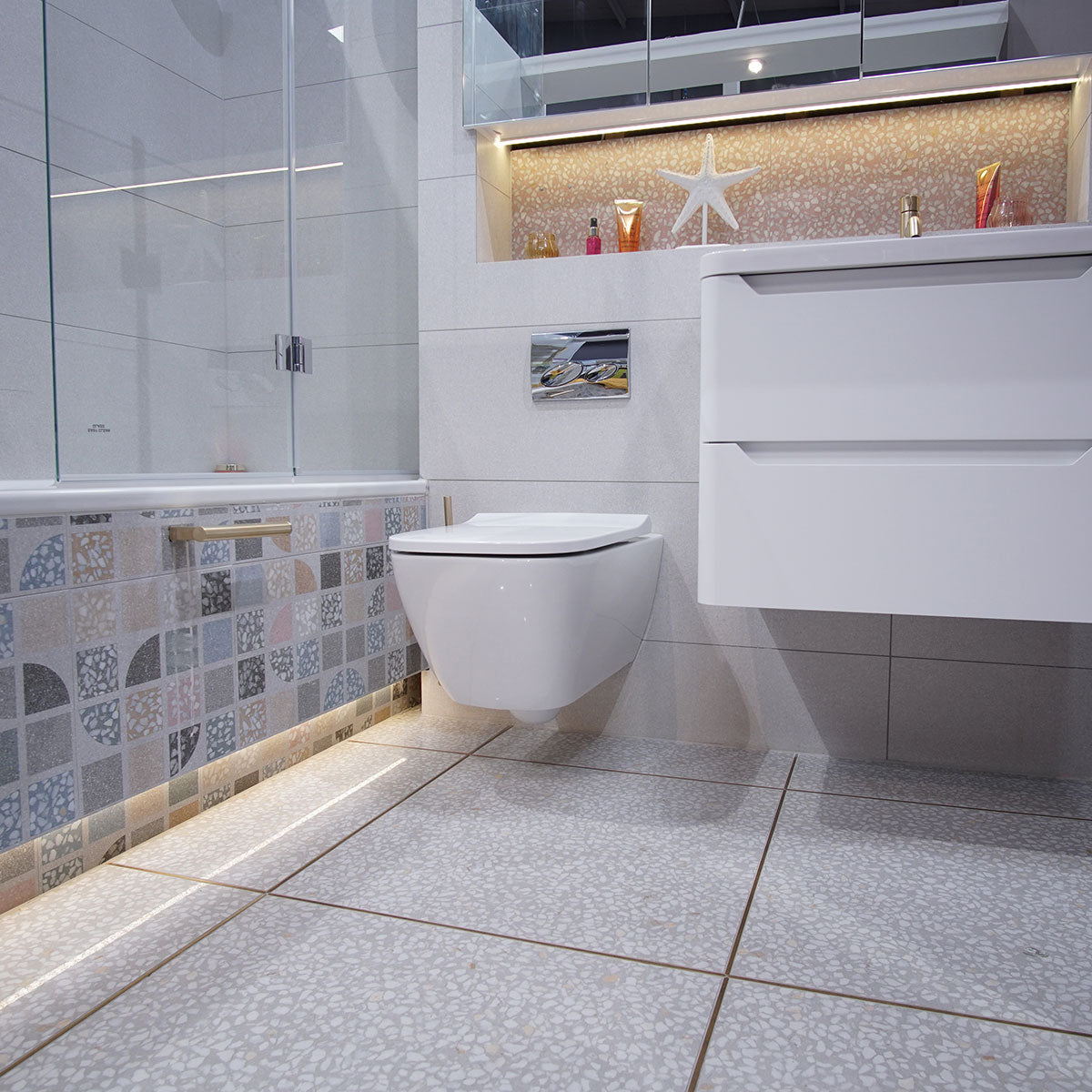 Geberit Smyle Square Rimless Wall Hung WC Pan With Soft Close Toilet Seat