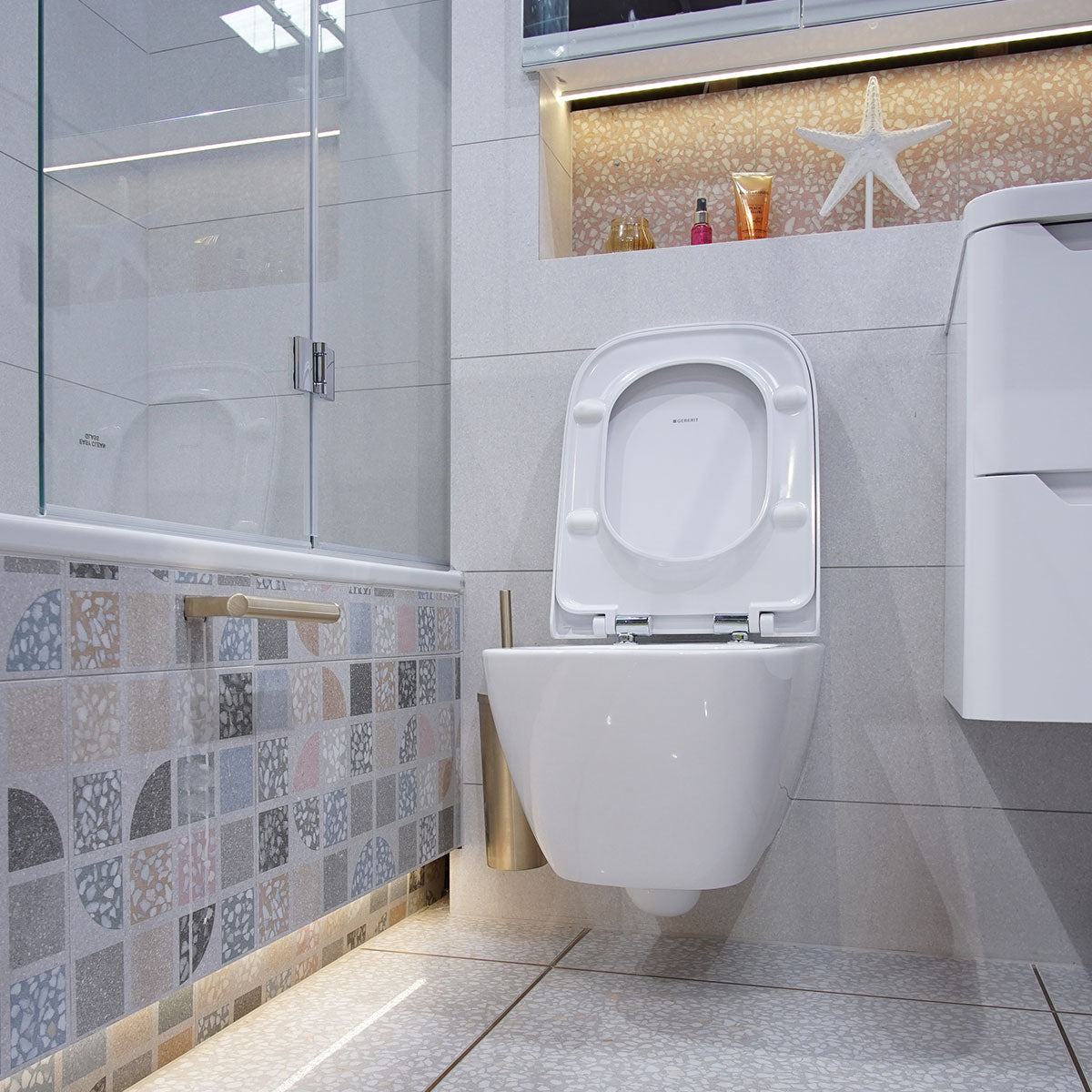 Geberit Smyle Square Rimless Wall Hung WC Pan With Soft Close Toilet Seat