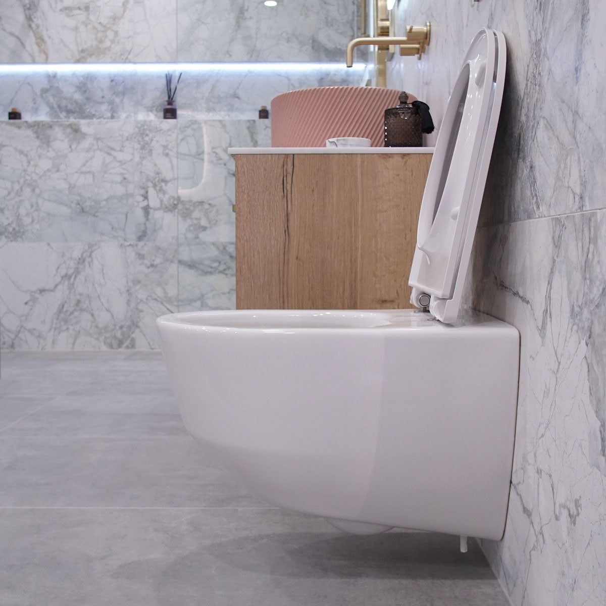 Laufen Pro Rimless Wall Hung WC Pan With Slim Soft Close Toilet Seat