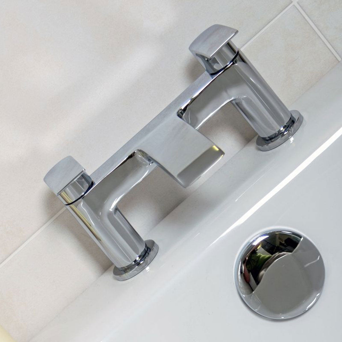 Granlusso Amalfi Bath Filler Chrome