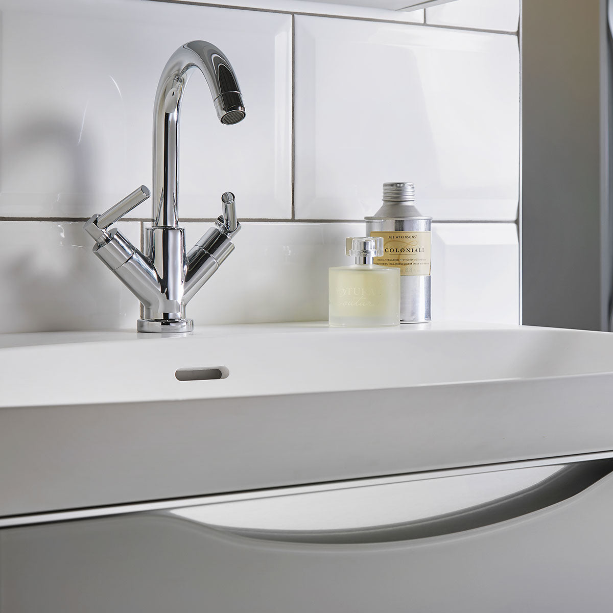 Utopia Lustre 1-Drawer Wall Hung Vanity Unit powder grey