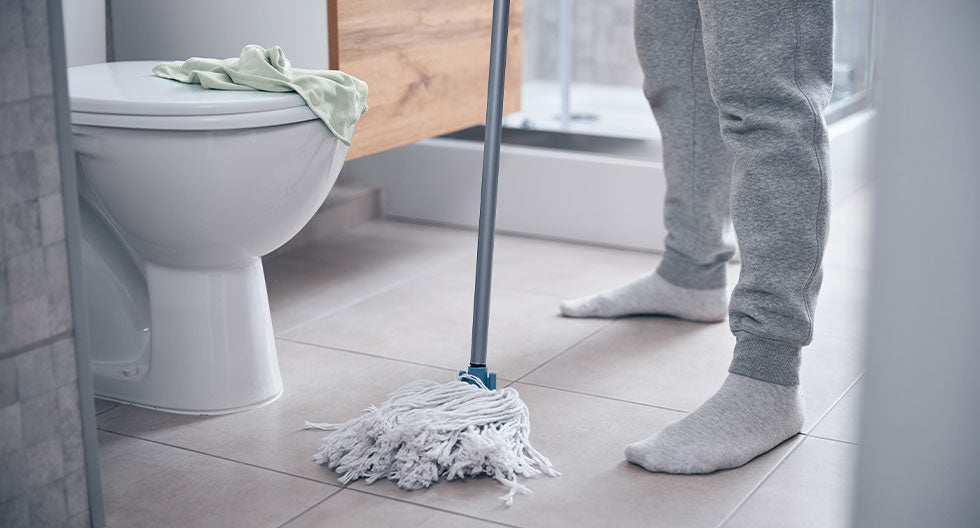 The Best Way to Clean Bathroom Floor and Wall Tiles