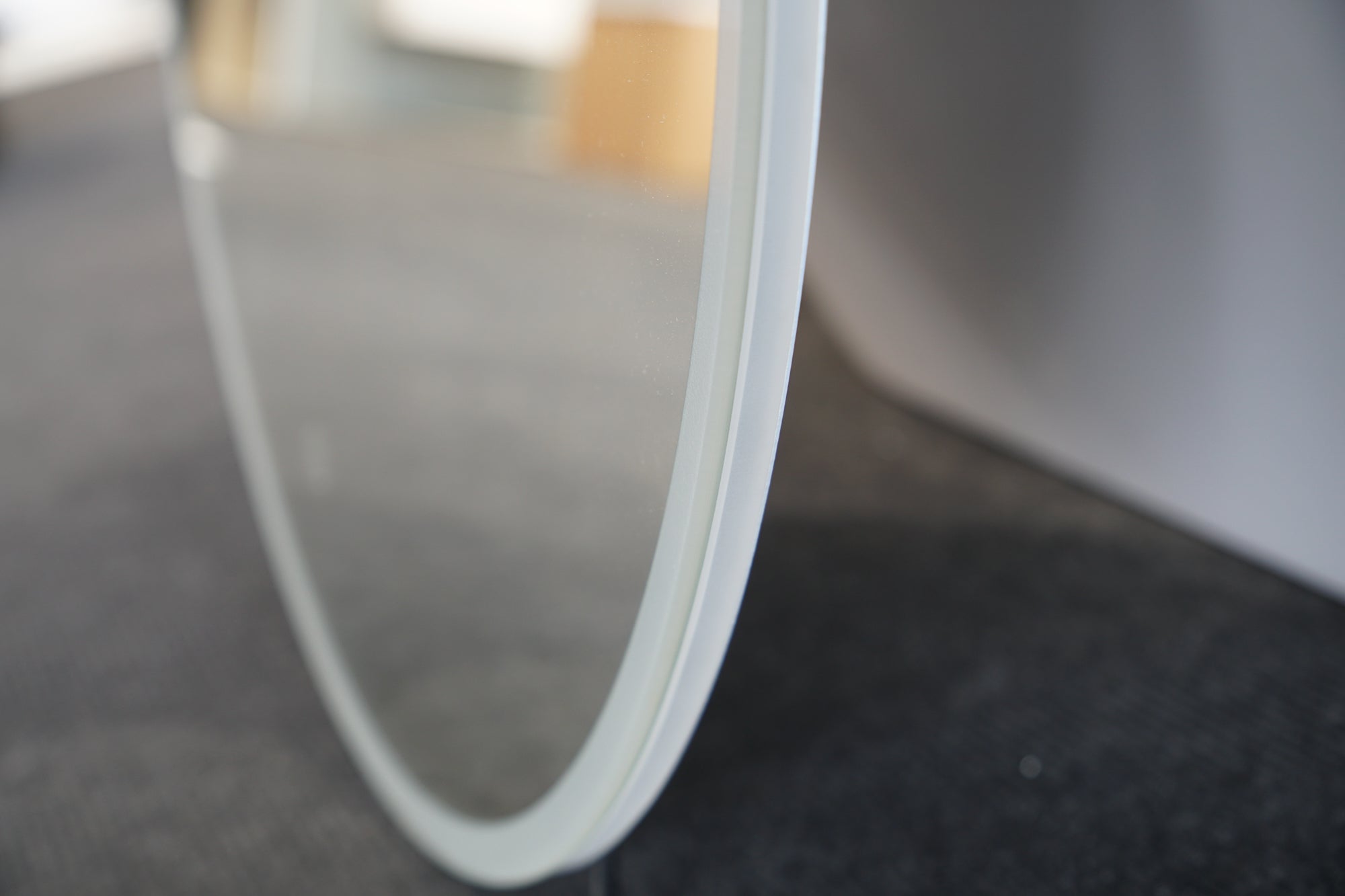 Ex-display Granlusso Serenity 60 Round LED Illuminated Fog Free Mirror