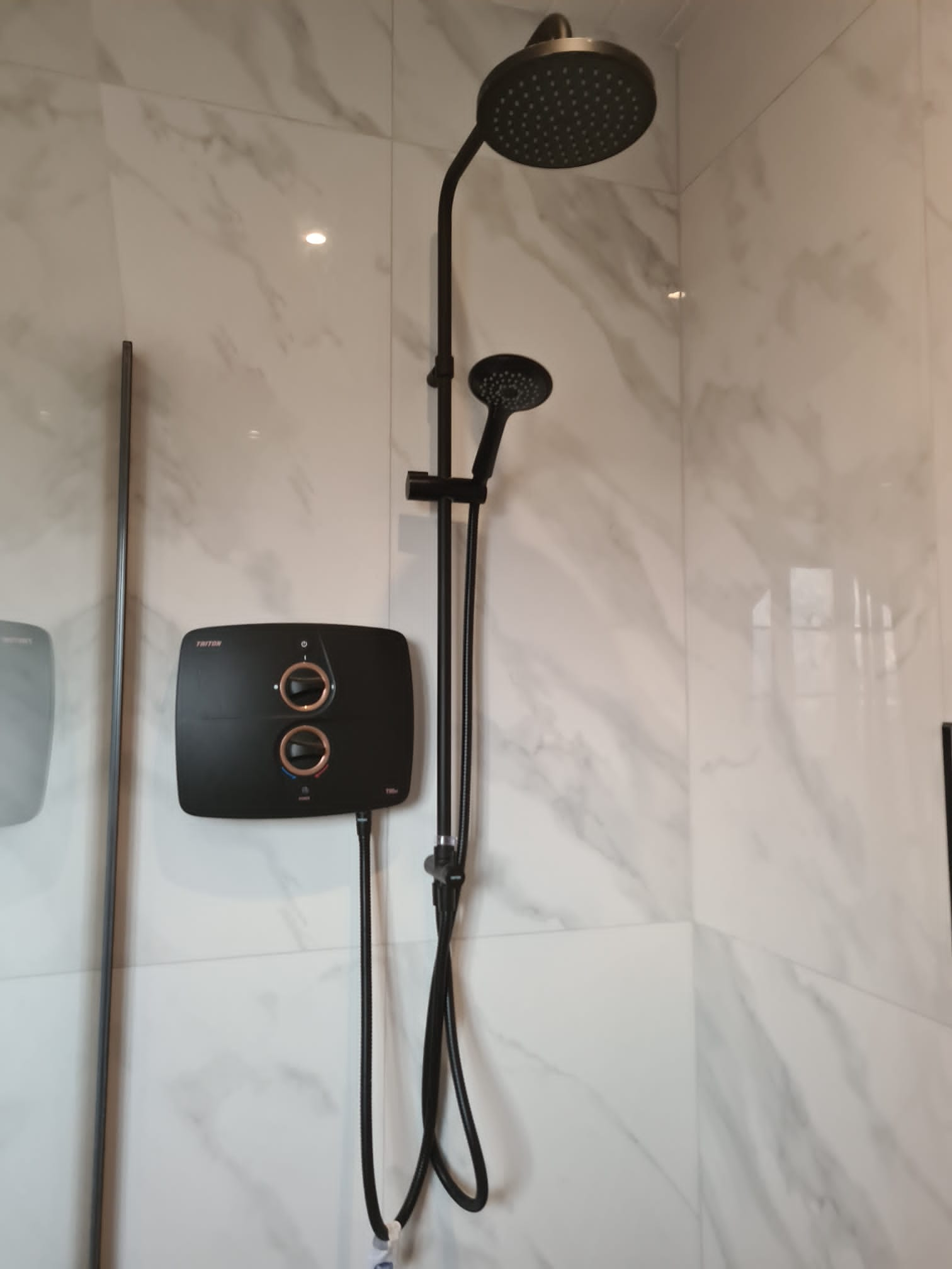 Triton T90SR Black 9kW Dual Pumped Electric Shower with Rainfall Overhead and Handset