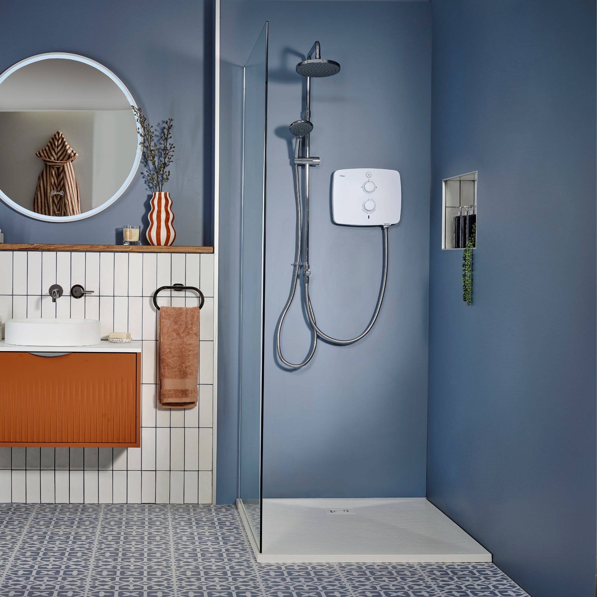 Triton T90ER White 9kW Dual Pumped Electric Shower with Rainfall Overhead and Handset Matt White