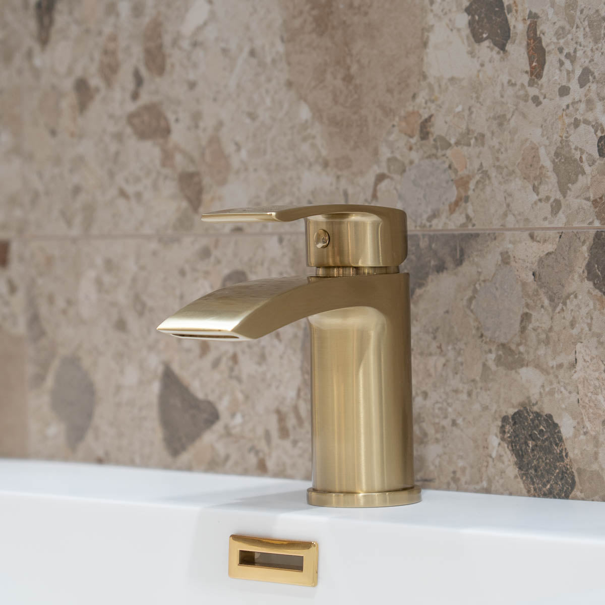 Granlusso™ Amalfi Basin Mixer With Click-Clack Waste -  Brushed Brass