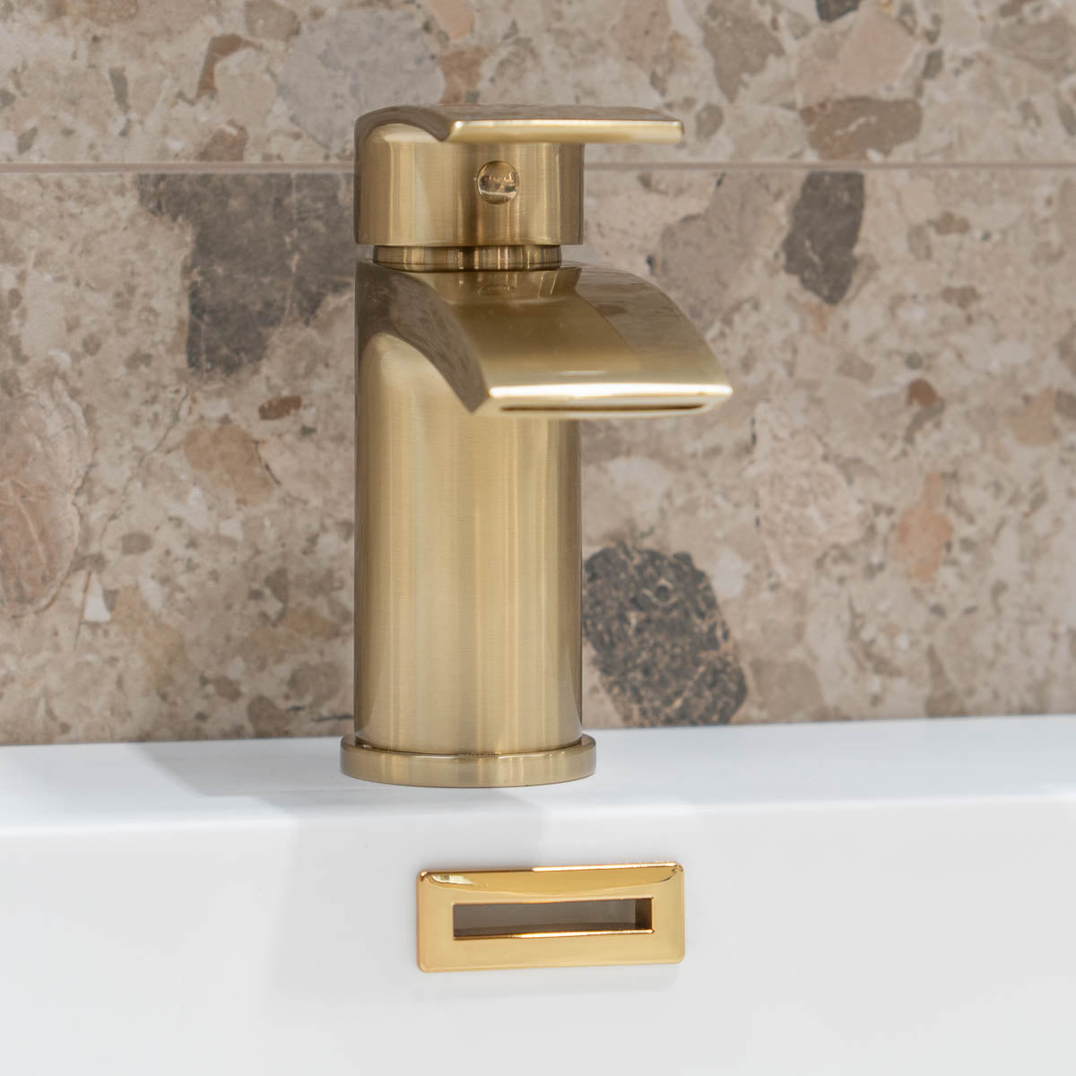 Granlusso™ Amalfi Basin Mixer With Click-Clack Waste -  Brushed Brass