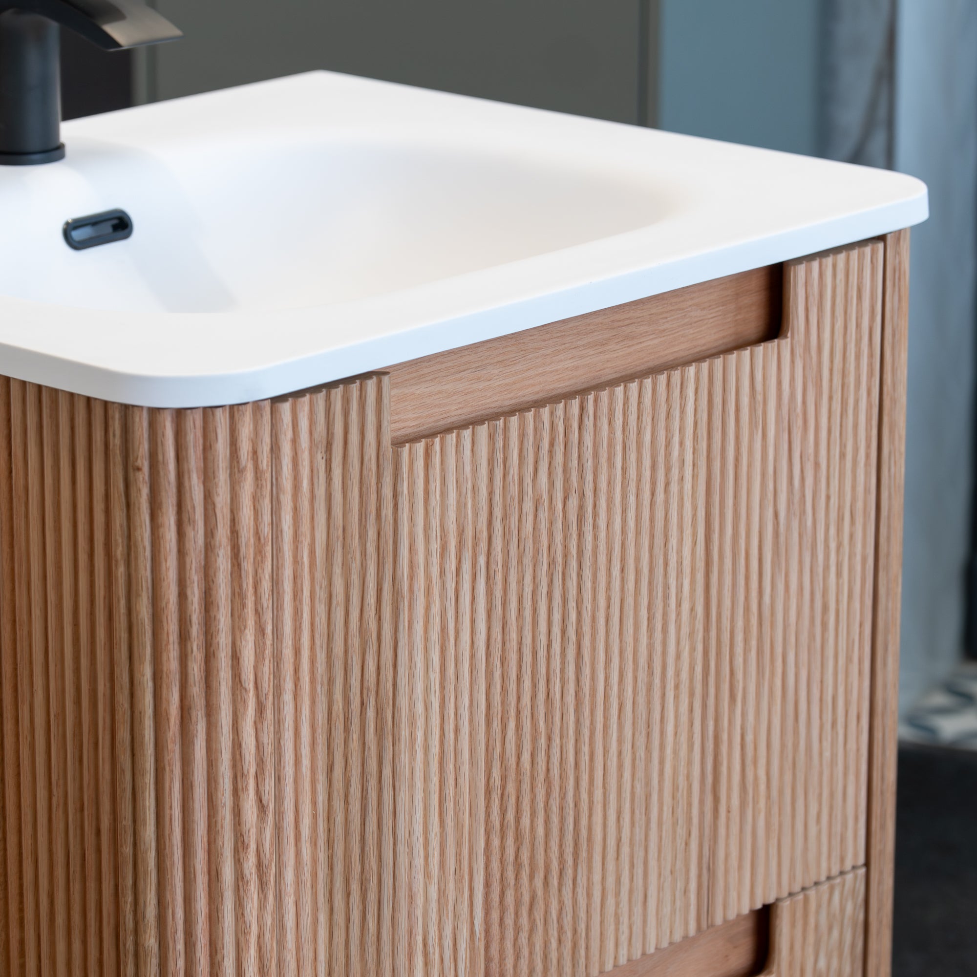 Granlusso Amalfi 600 Oak Effect Fluted Floorstanding Vanity Unit With Washbasin