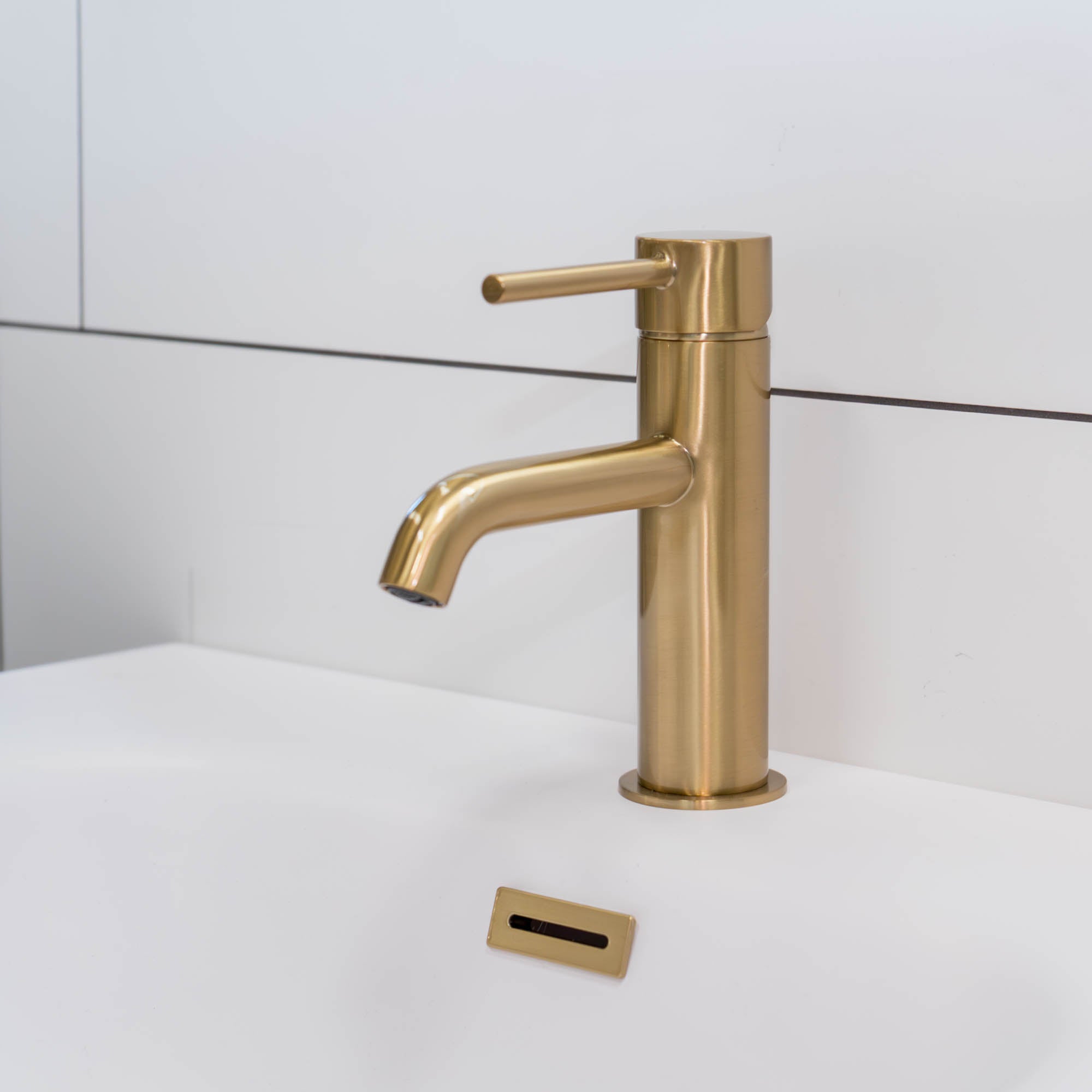 Granlusso Portofino Basin Mixer With Click-Clack Waste in Brushed Brass