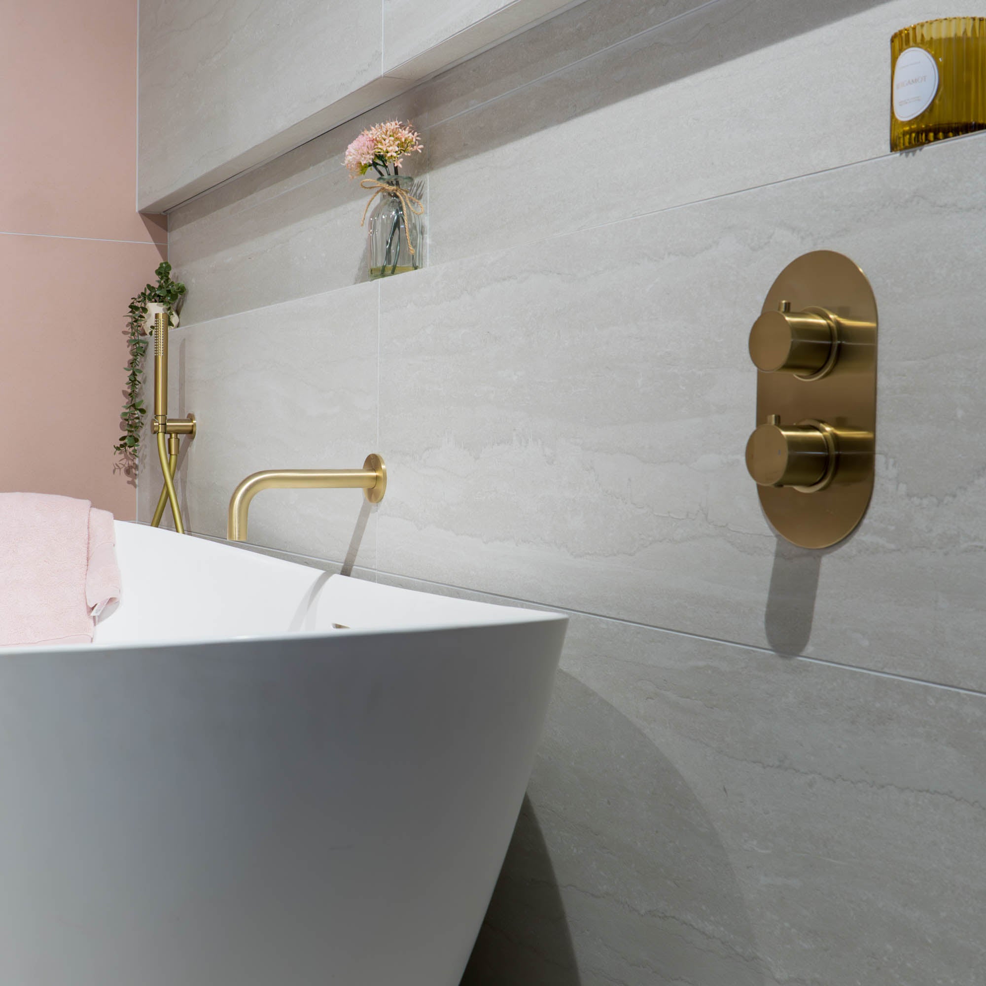 Granlusso Portofino 2 Outlet Thermostatic Shower Valve With Pencil Handset and Bath Spout - Brushed Brass