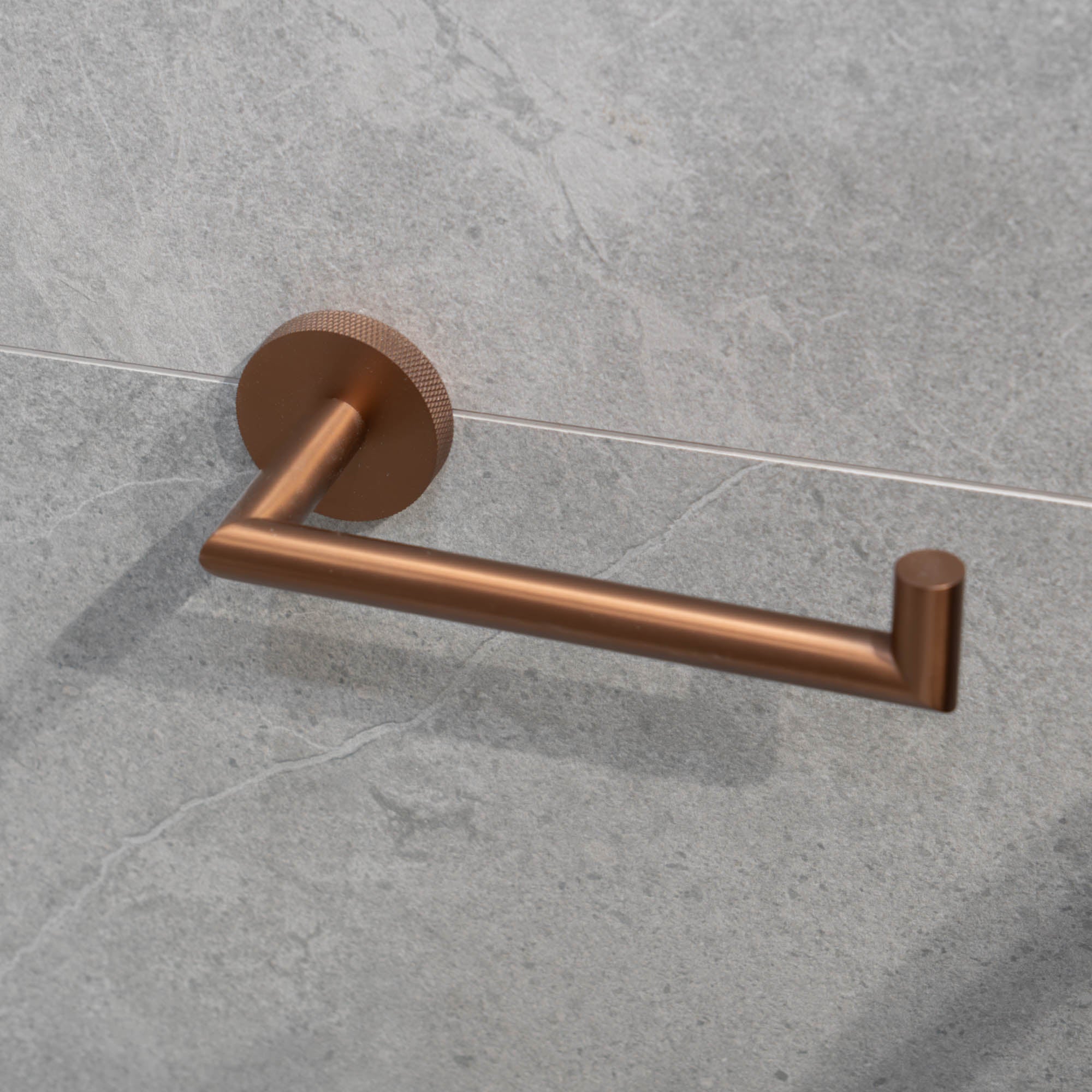 granlusso portofino knurled toilet roll holder brushed bronze