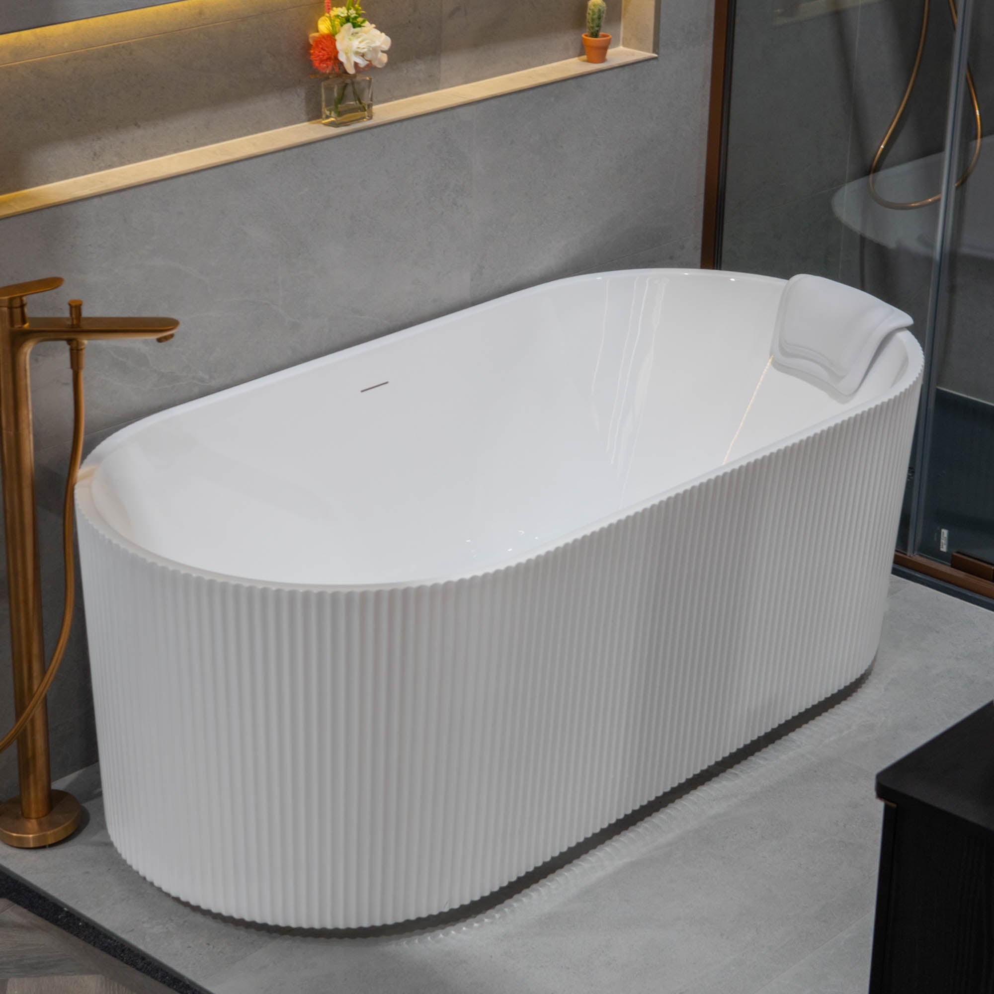Granlusso™ Sant'Andrea 1700 Freestanding Fluted Acrylic Bath - Gloss White