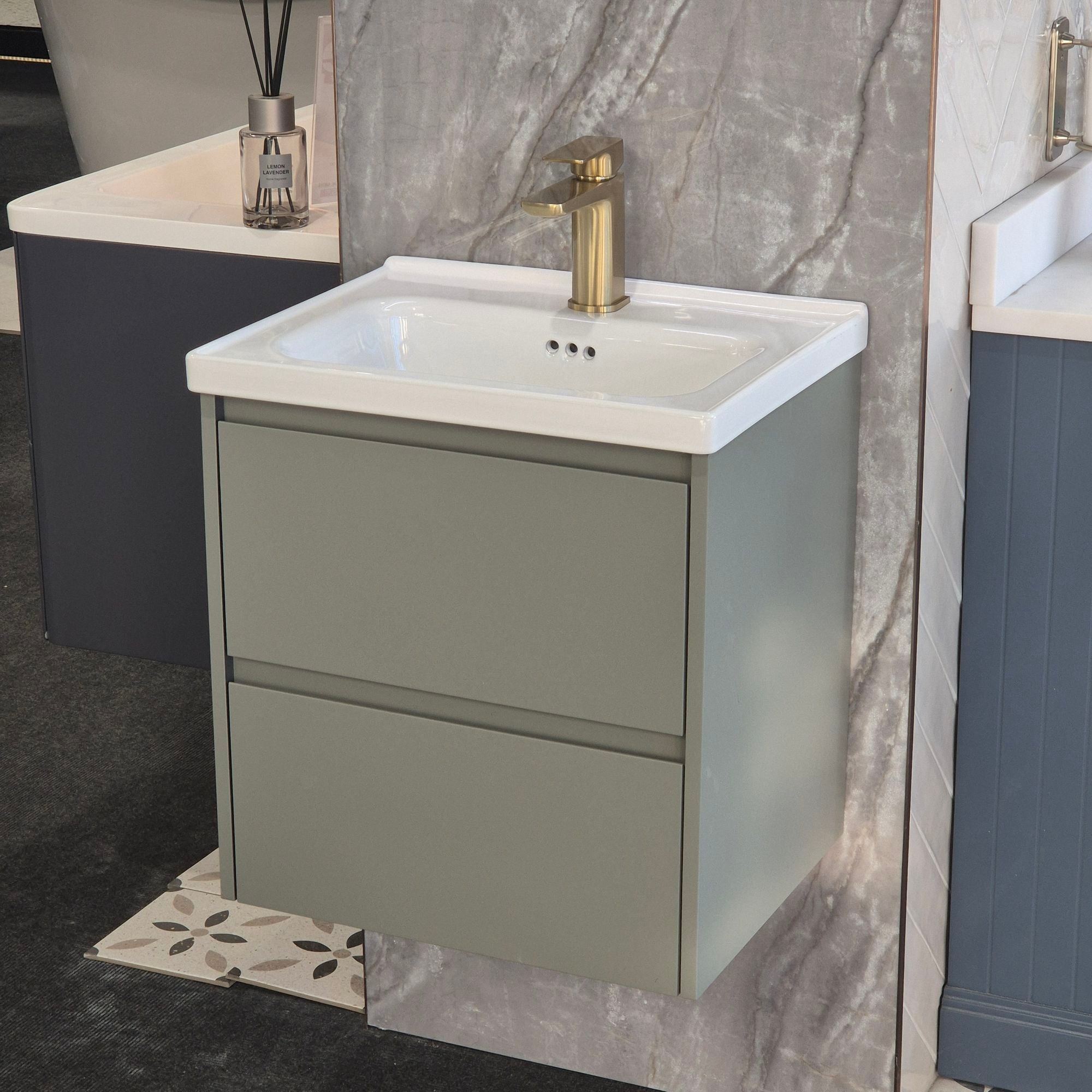 Granlusso™ Sorrento Short Projection Wall Mounted Vanity Unit with Basin