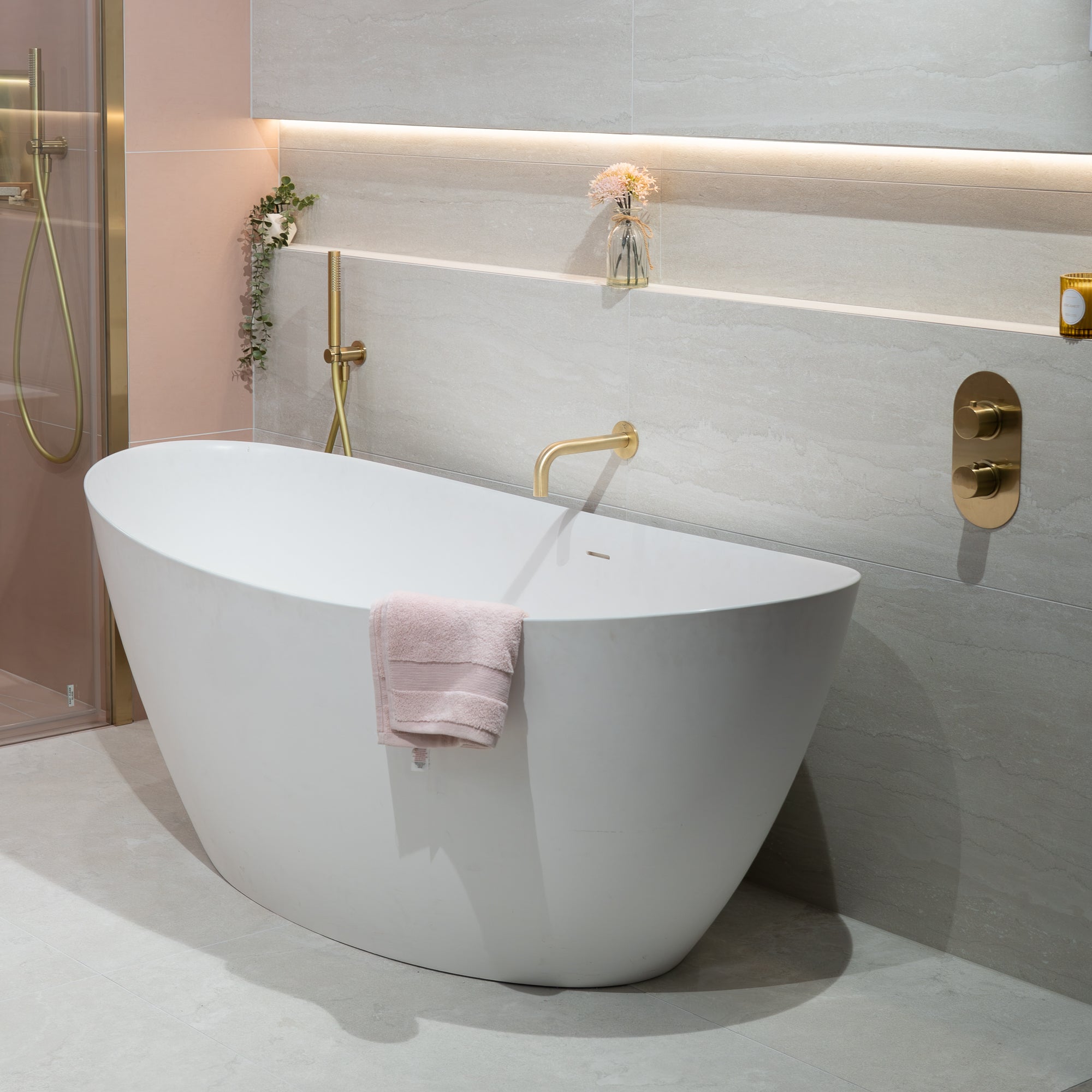 Granlusso™ Vizzini Freestanding Solid Stone Bath - Matt White