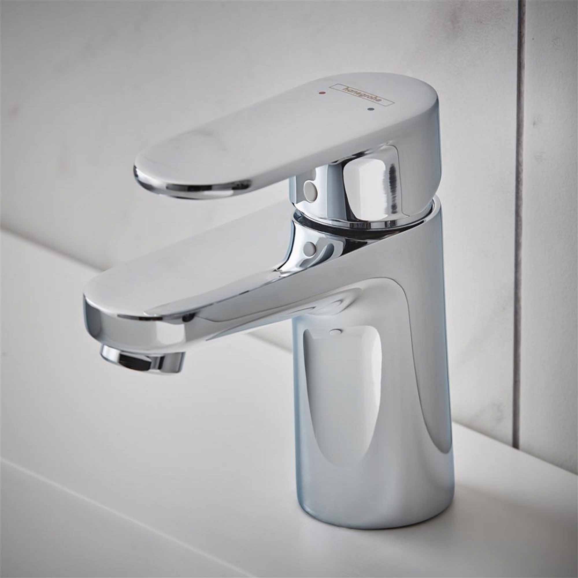 hansgrohe vernis blend 70 basin mixer with pop up waste chrome