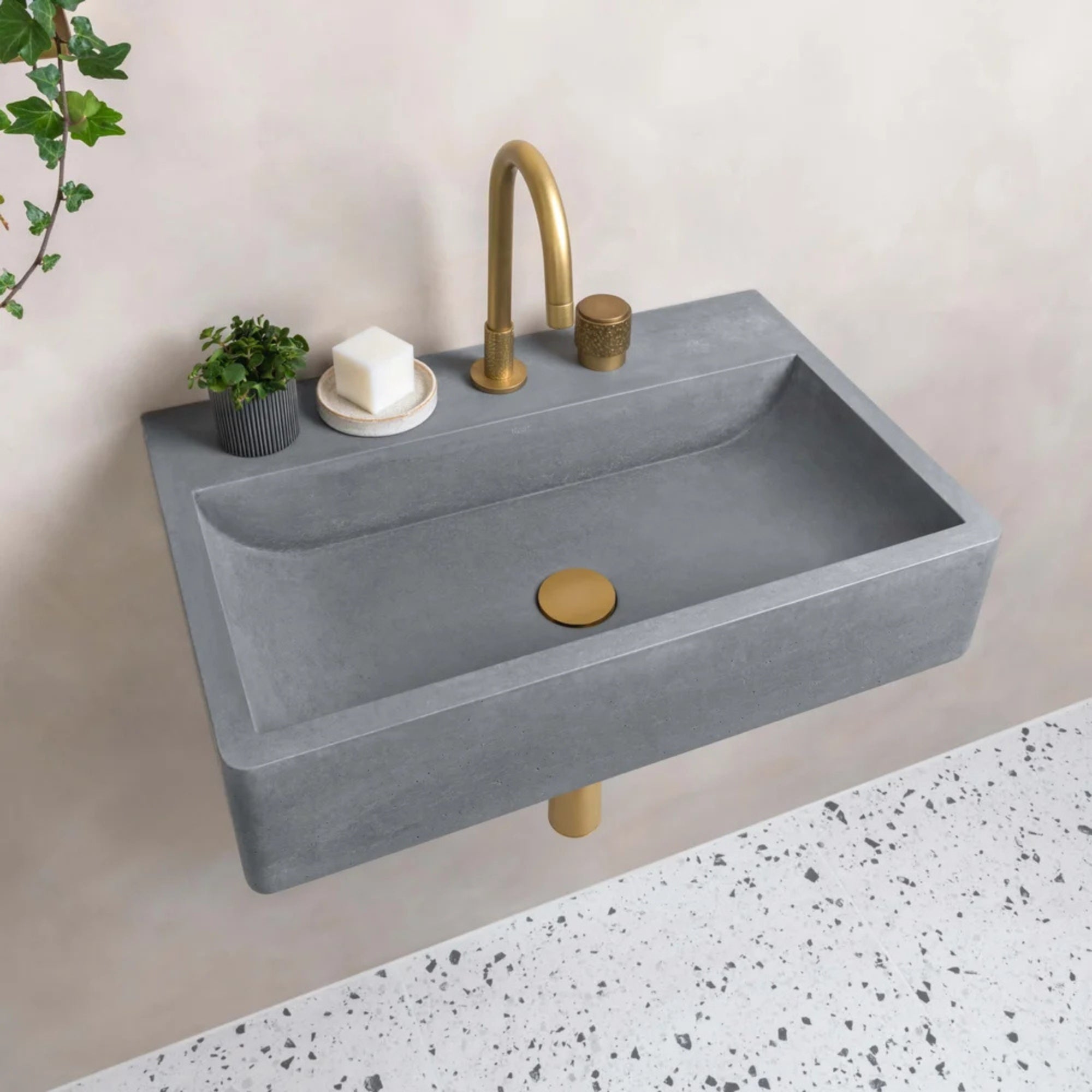 kast nilo wall-hung concrete basin With Shelf Surface