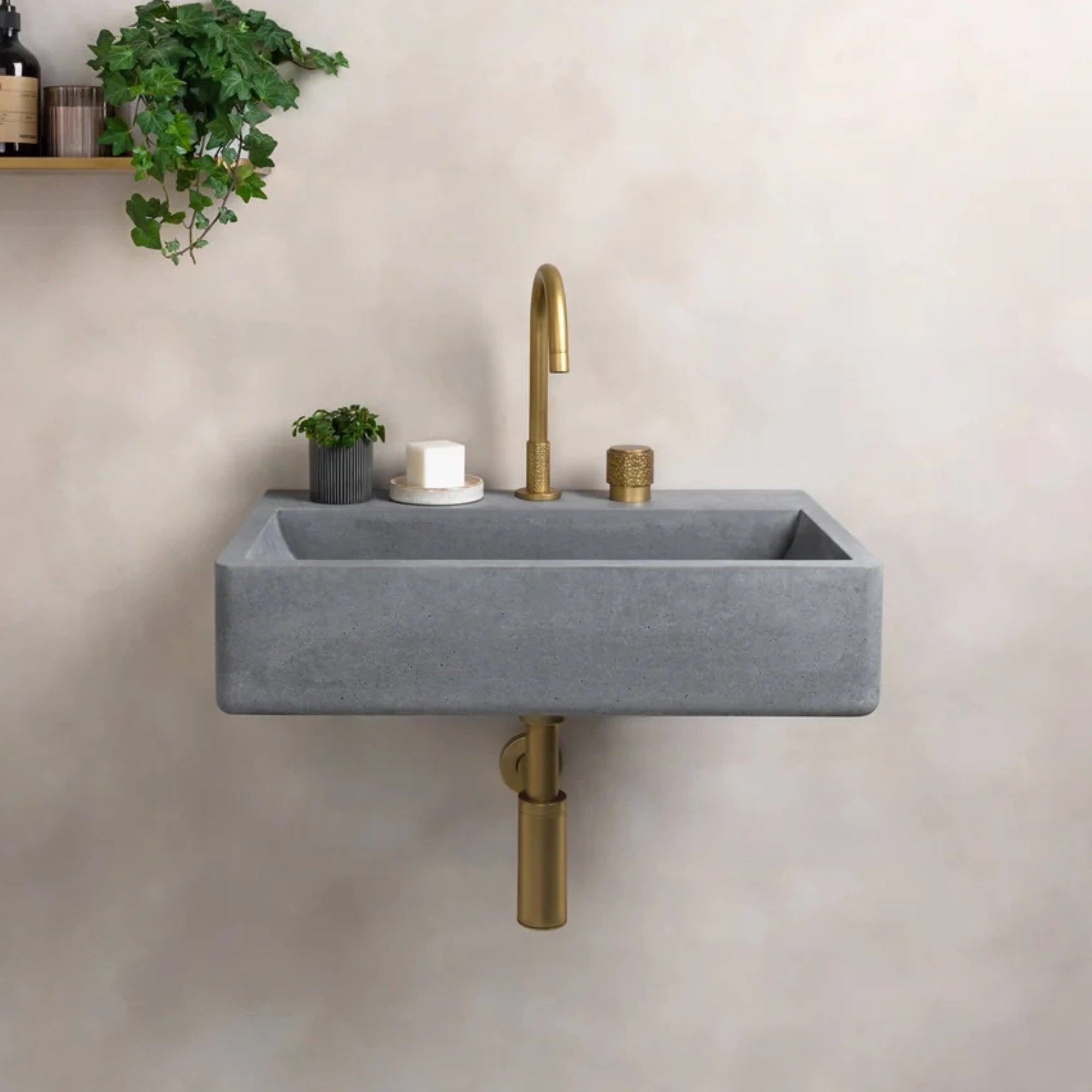 kast nilo wall-hung concrete basin With Shelf Surface