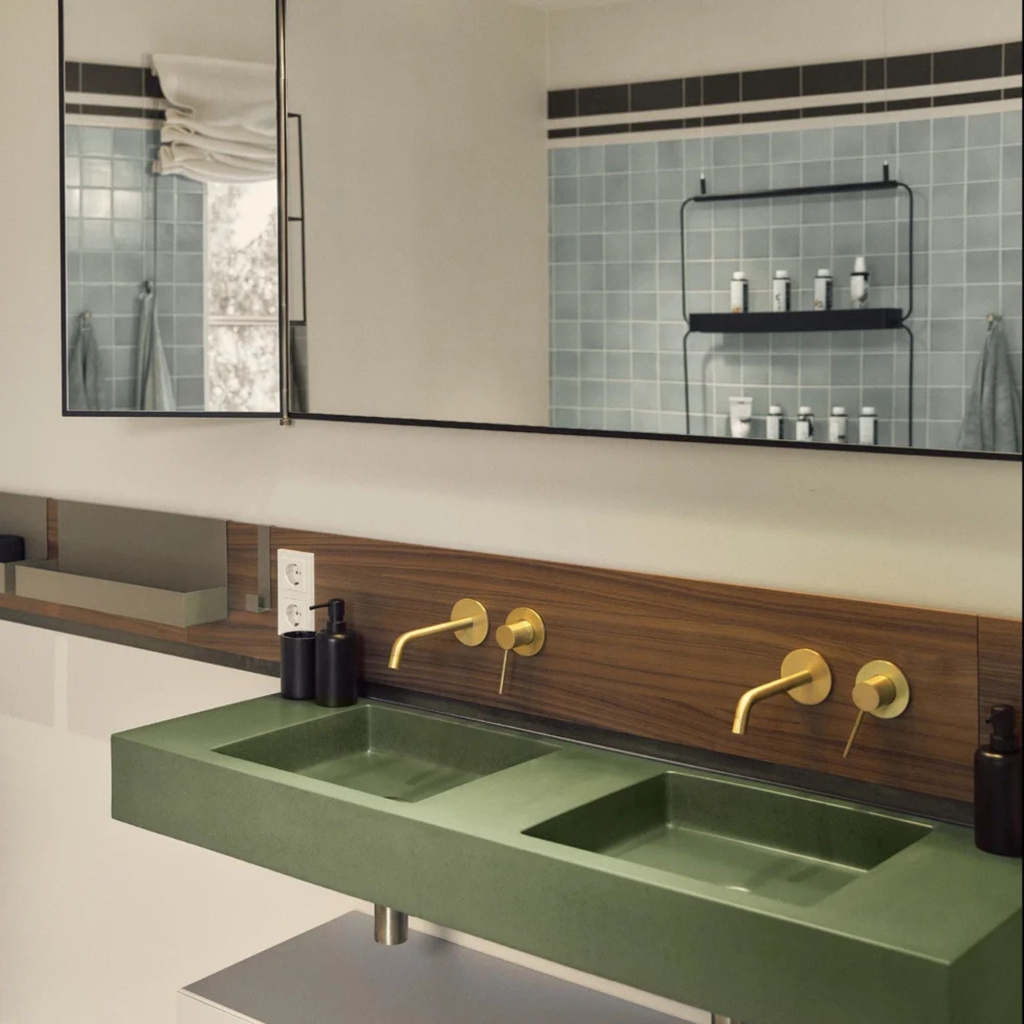 kast sienna wall-mounted double concrete basin with self surface